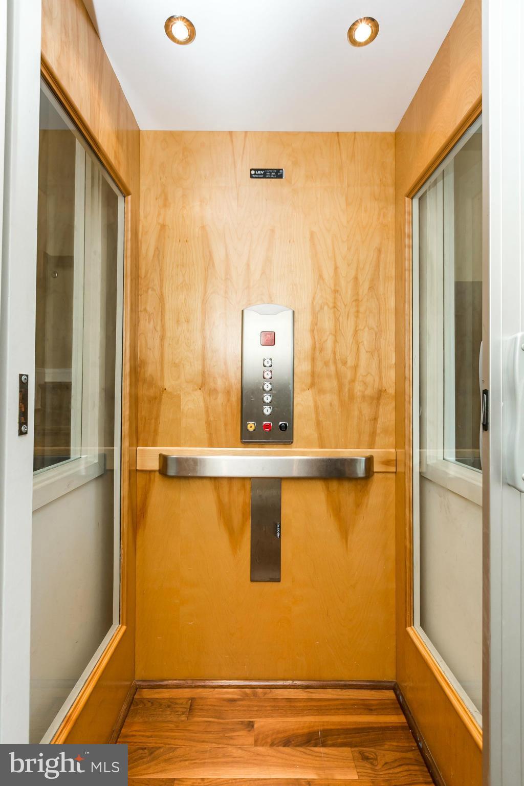 HARBORVIEW - Residential Lease