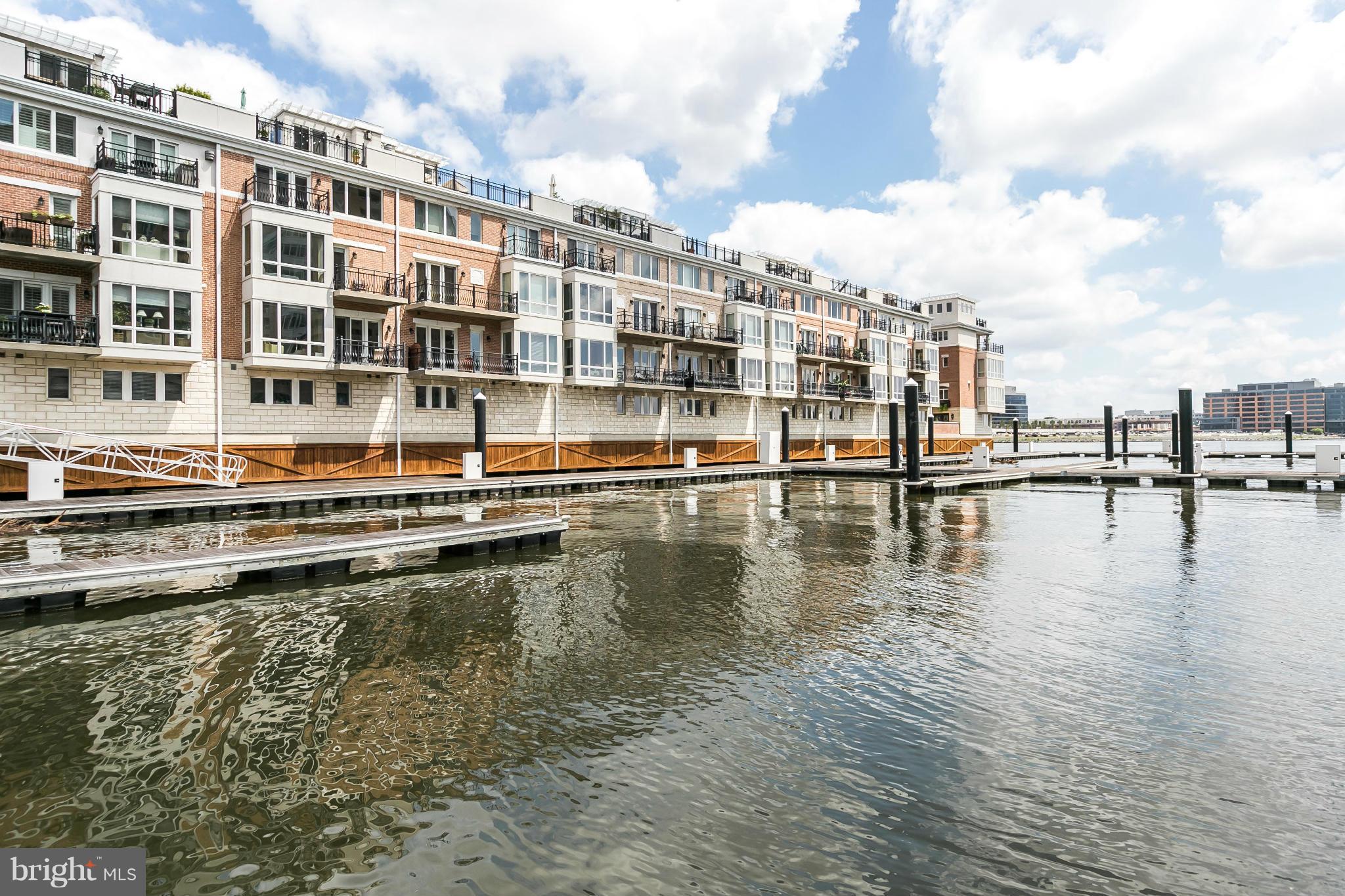 HARBORVIEW - Residential Lease