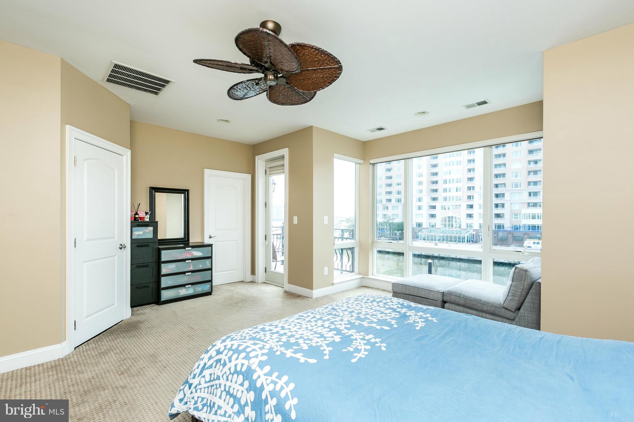 HARBORVIEW - Residential Lease