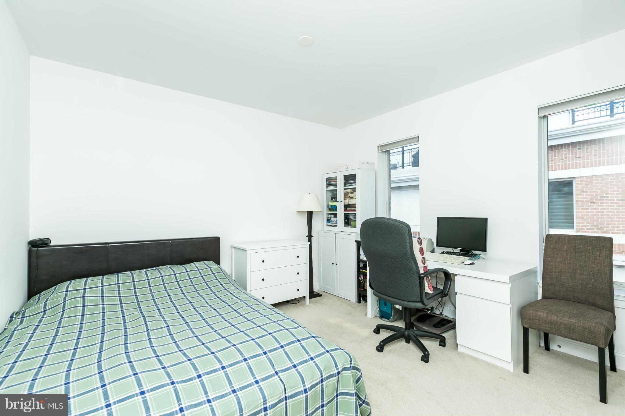 HARBORVIEW - Residential Lease