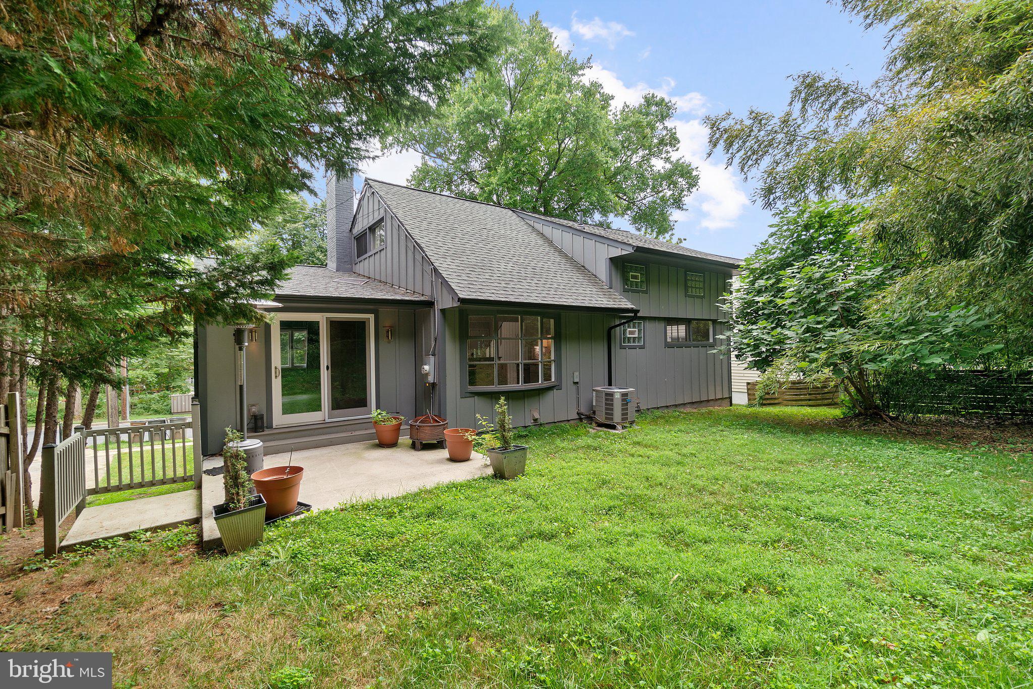 HUNGERFORD - Residential Lease