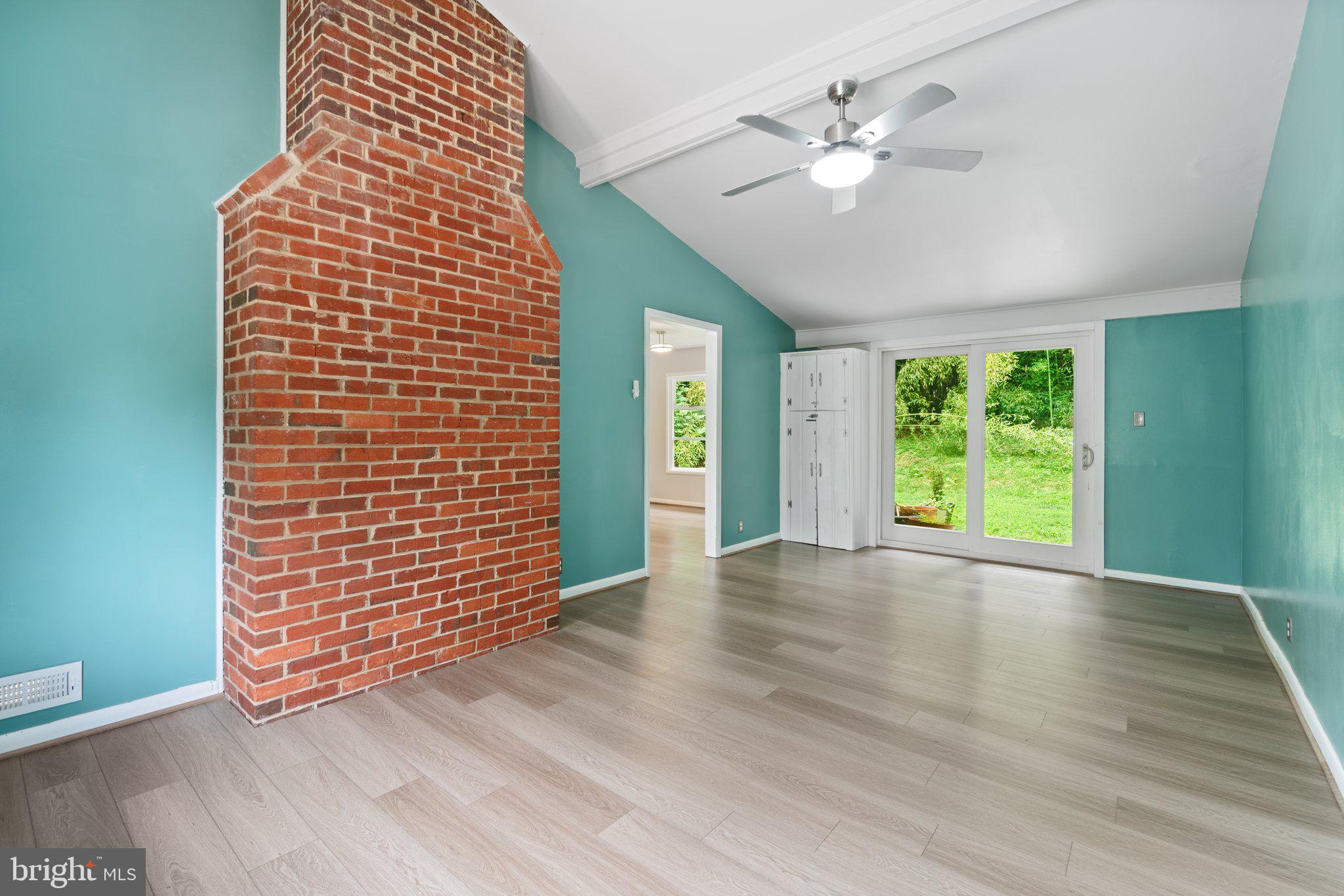 HUNGERFORD - Residential Lease