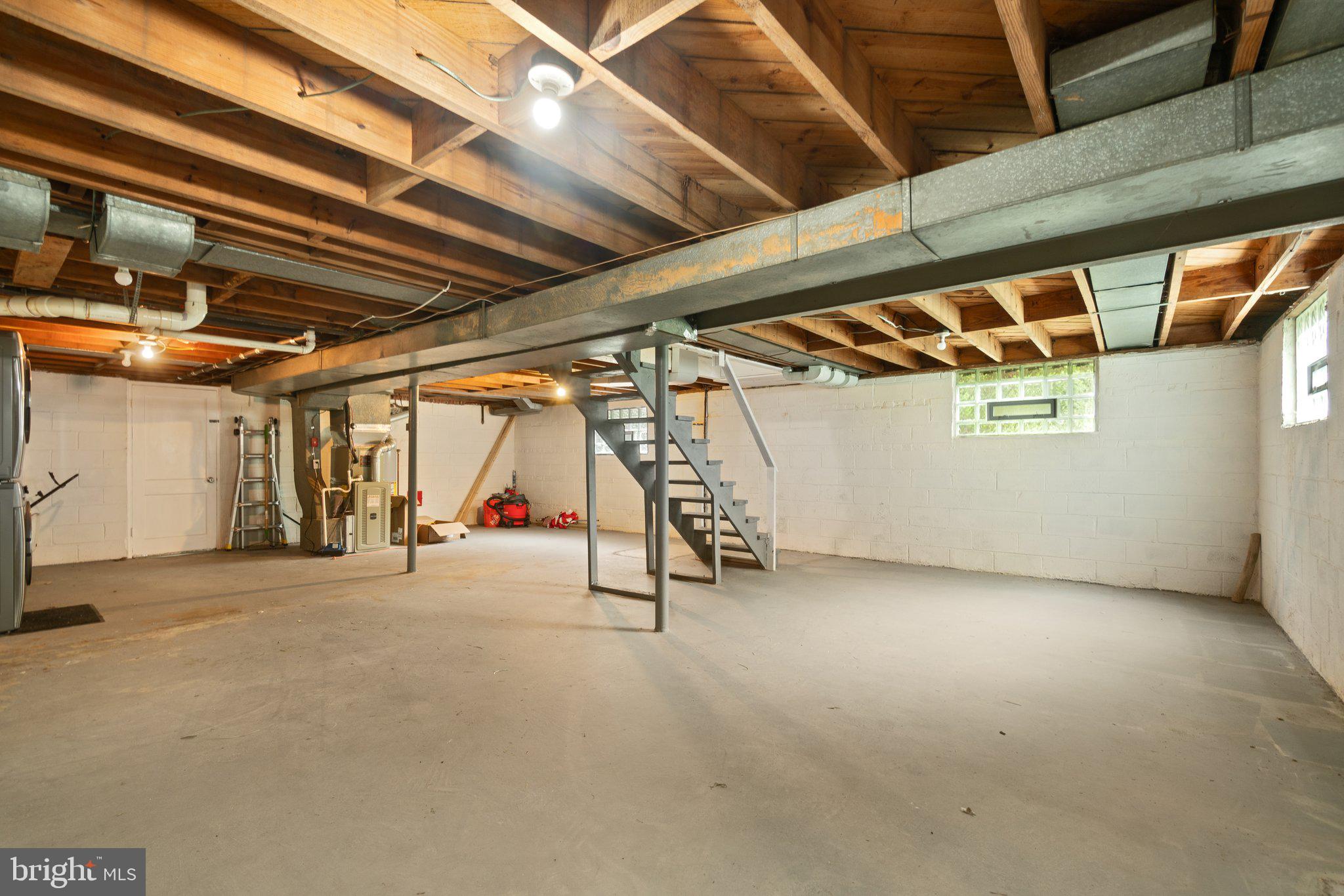 HUNGERFORD - Residential Lease