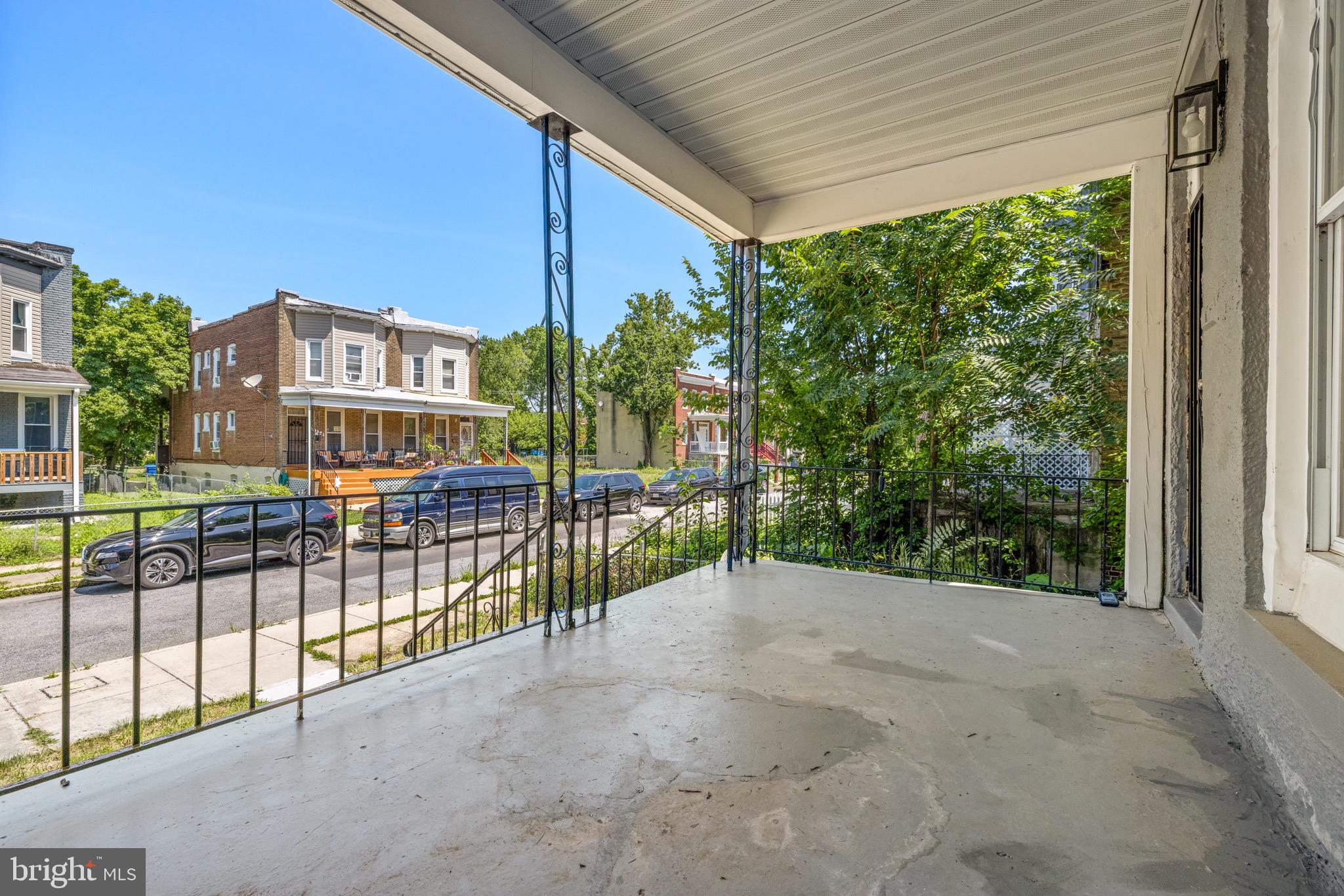 3331 SPAULDING AVENUE