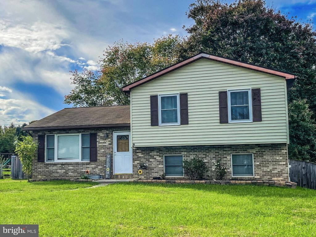 Photo of 3454 Augusta Road, MANCHESTER, MD 21102 (MLS # MDCR2030796)