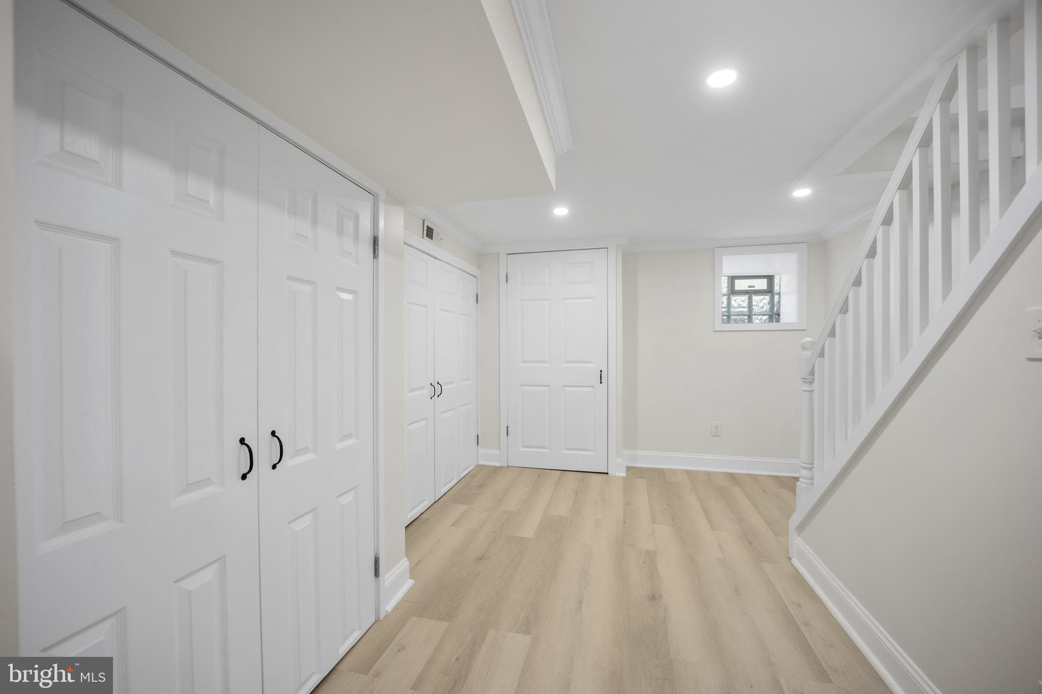 WEST OAK LANE - Residential