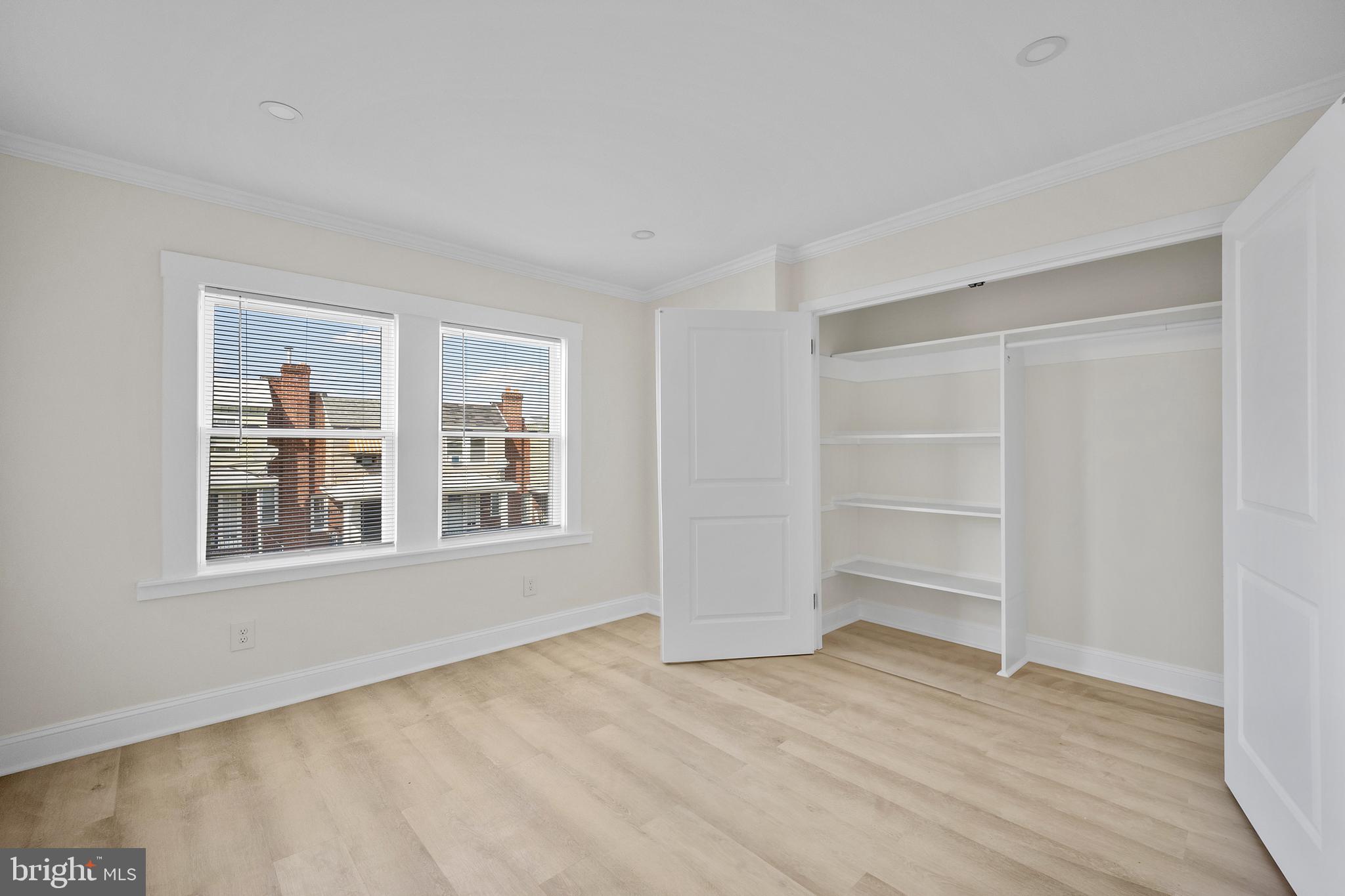 WEST OAK LANE - Residential