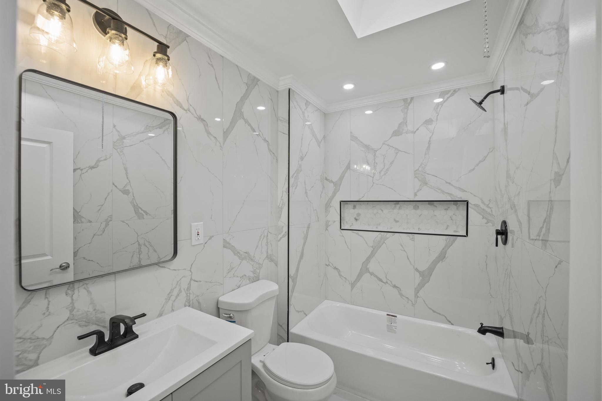 WEST OAK LANE - Residential