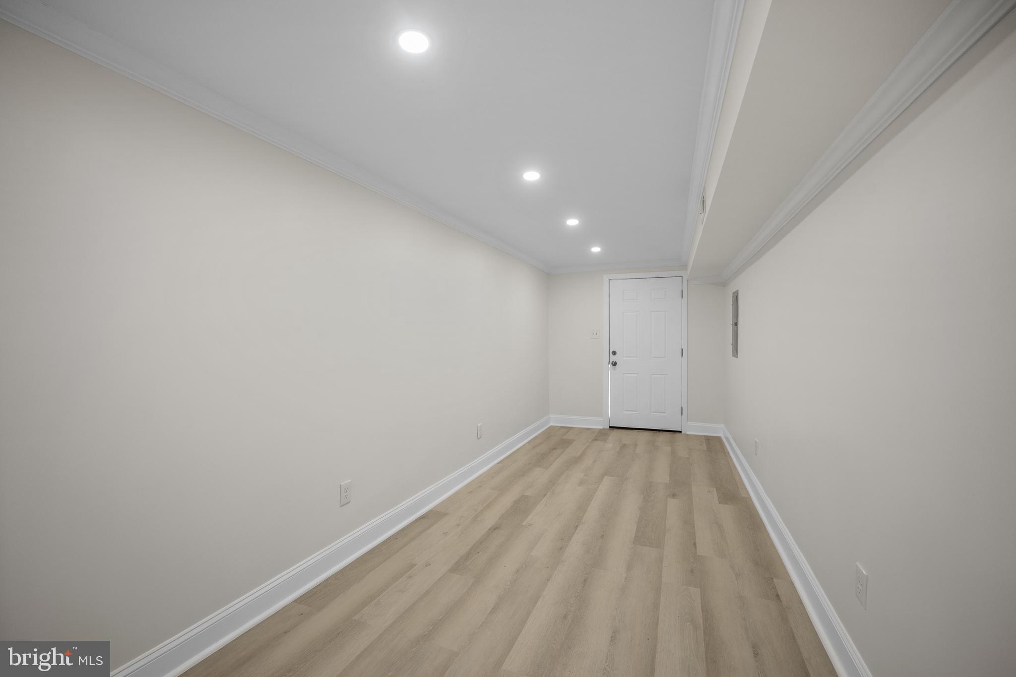 WEST OAK LANE - Residential