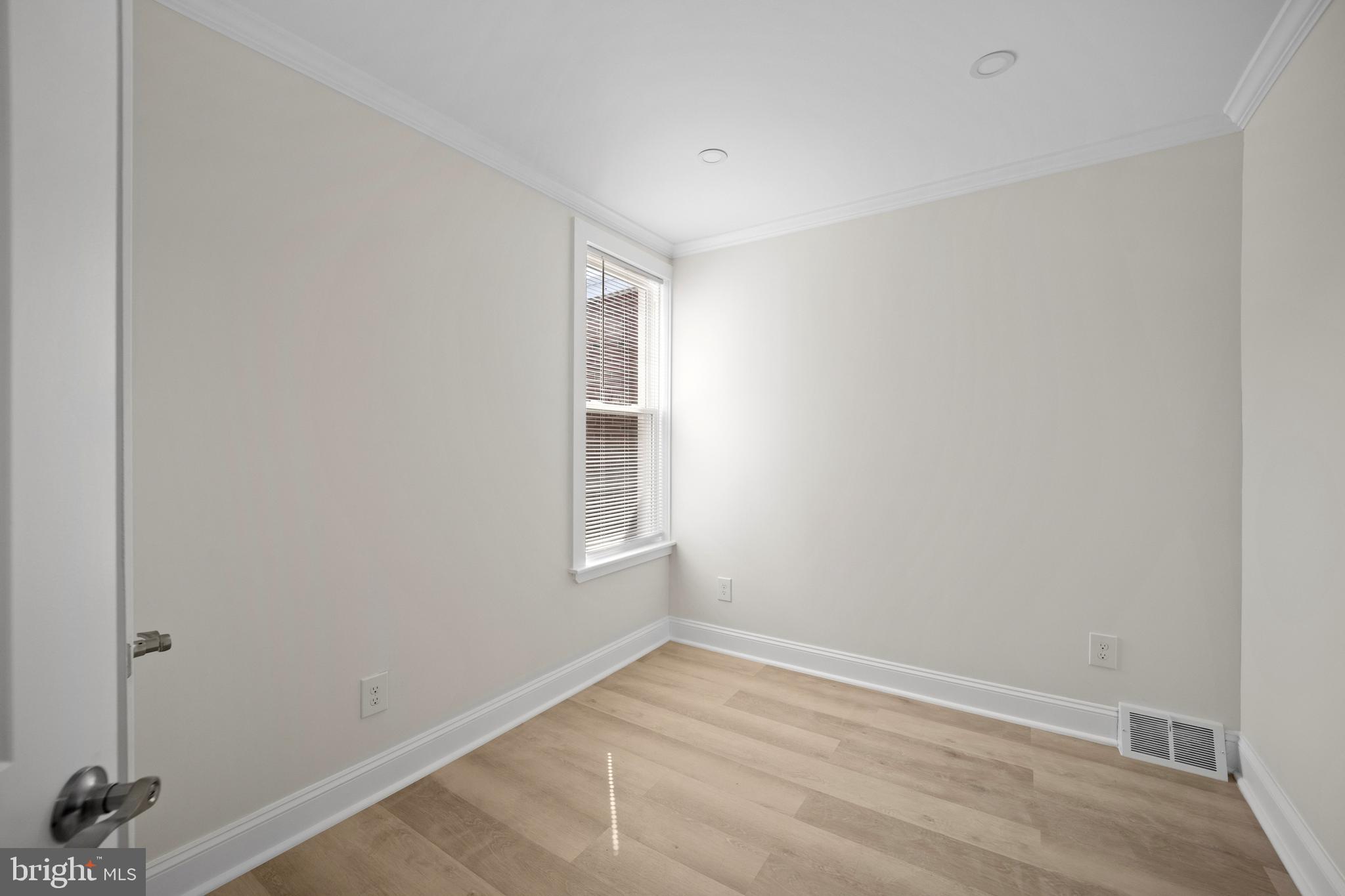 WEST OAK LANE - Residential