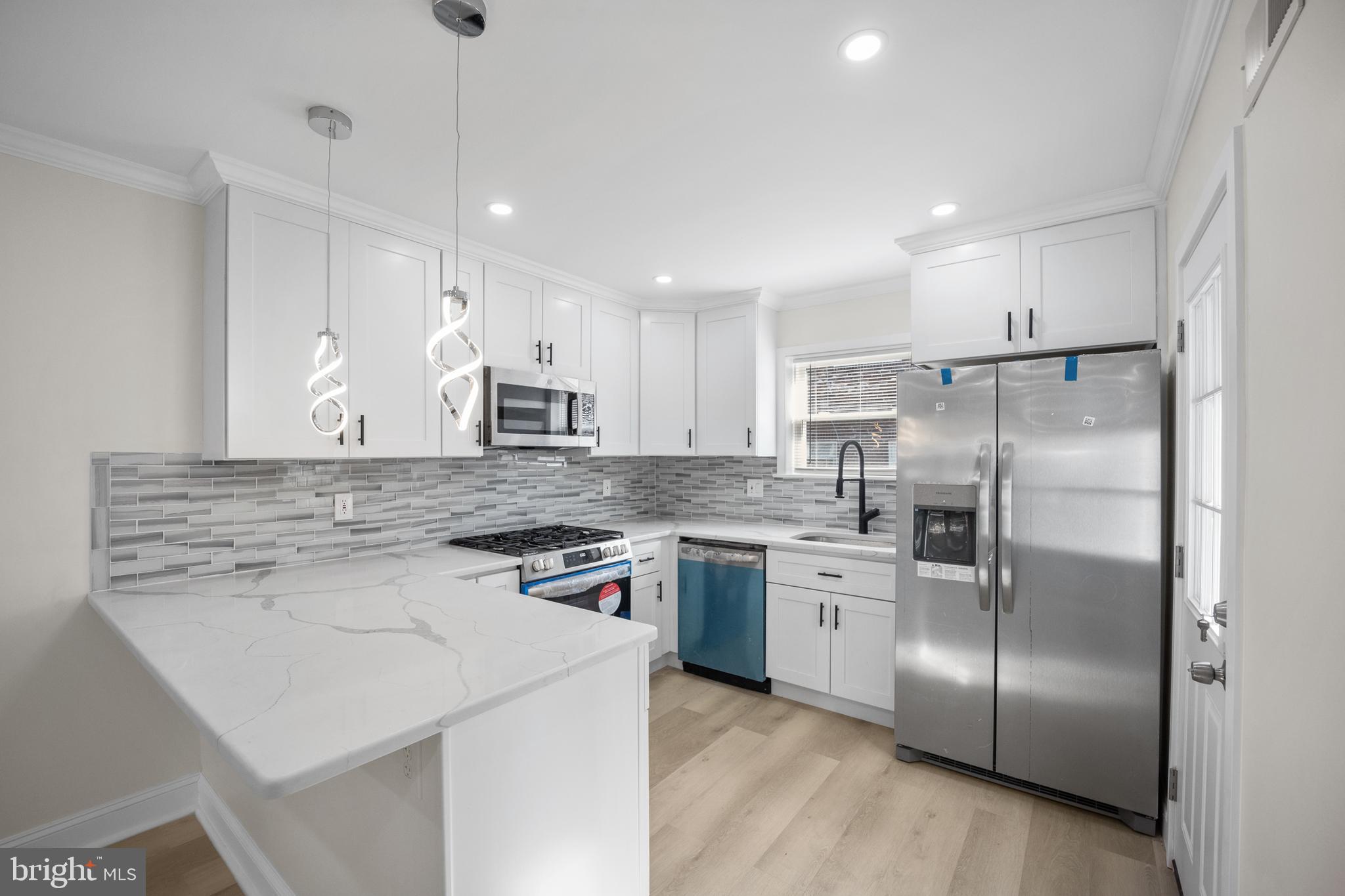 WEST OAK LANE - Residential