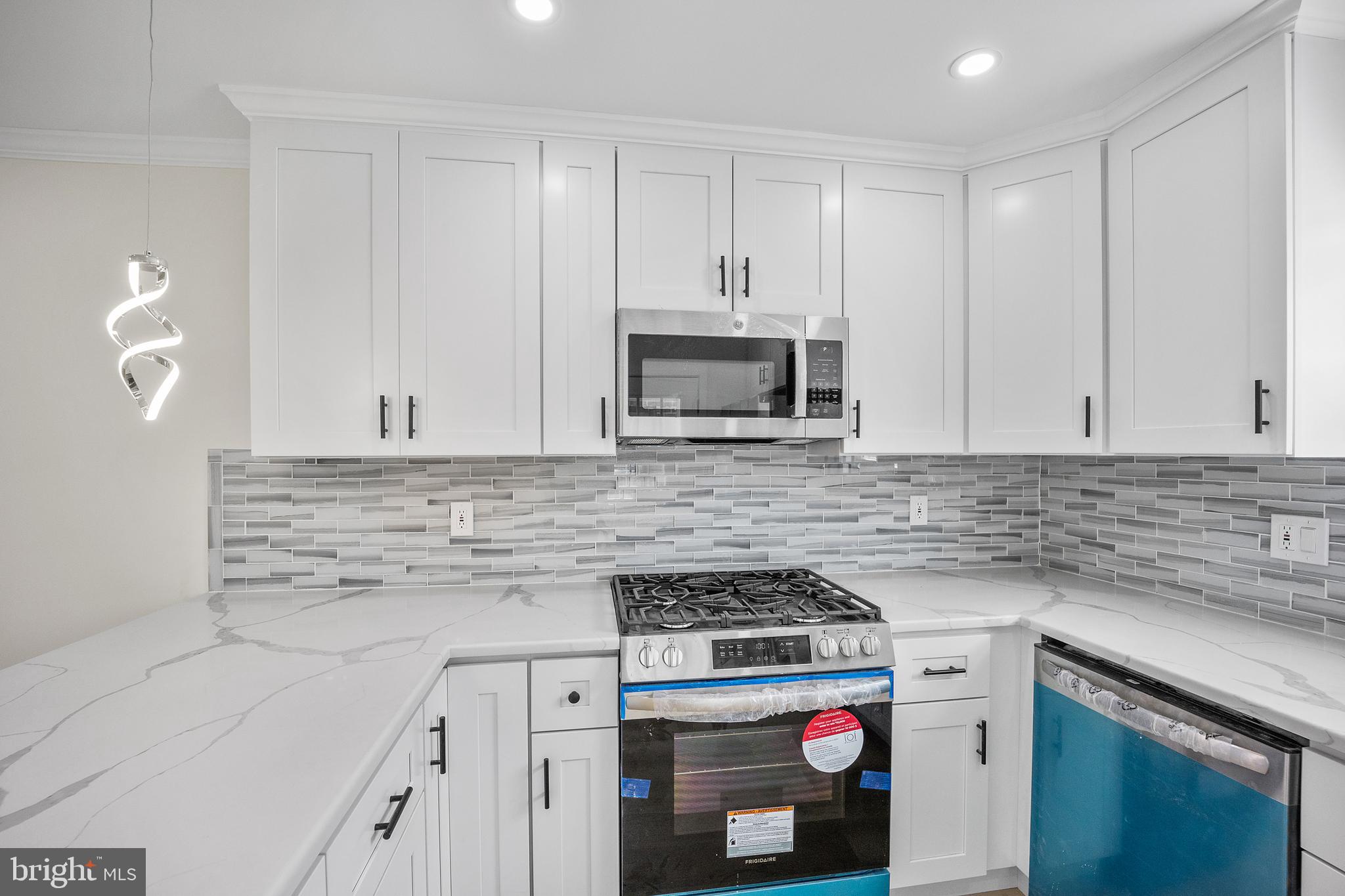 WEST OAK LANE - Residential