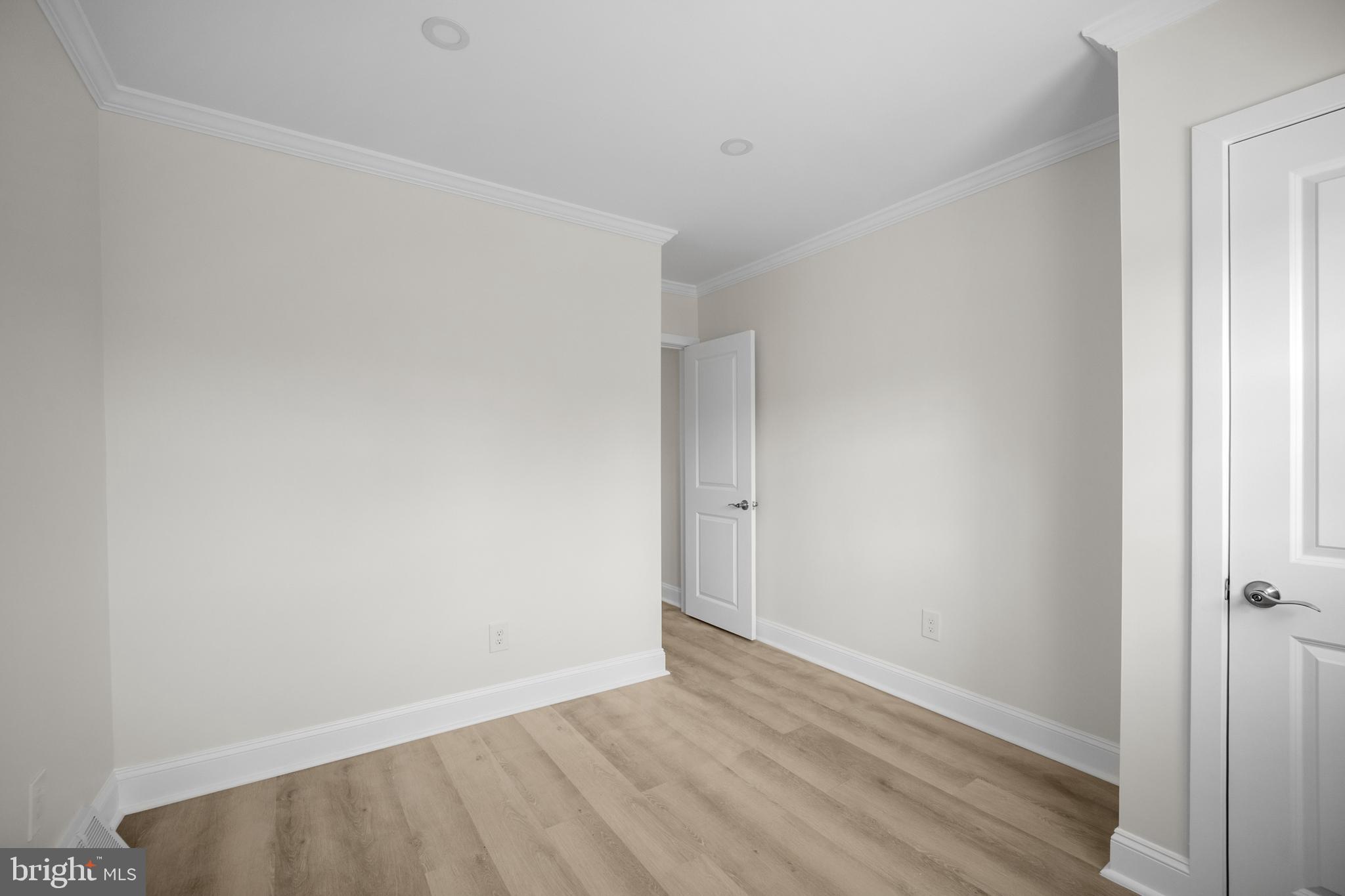 WEST OAK LANE - Residential