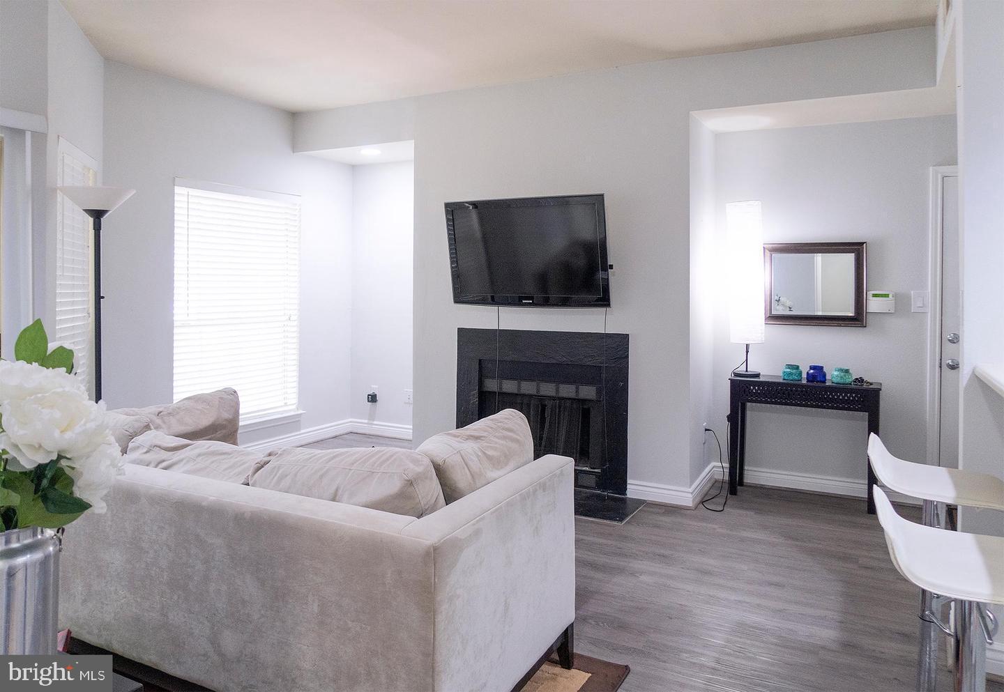 PENDERBROOK - Residential Lease