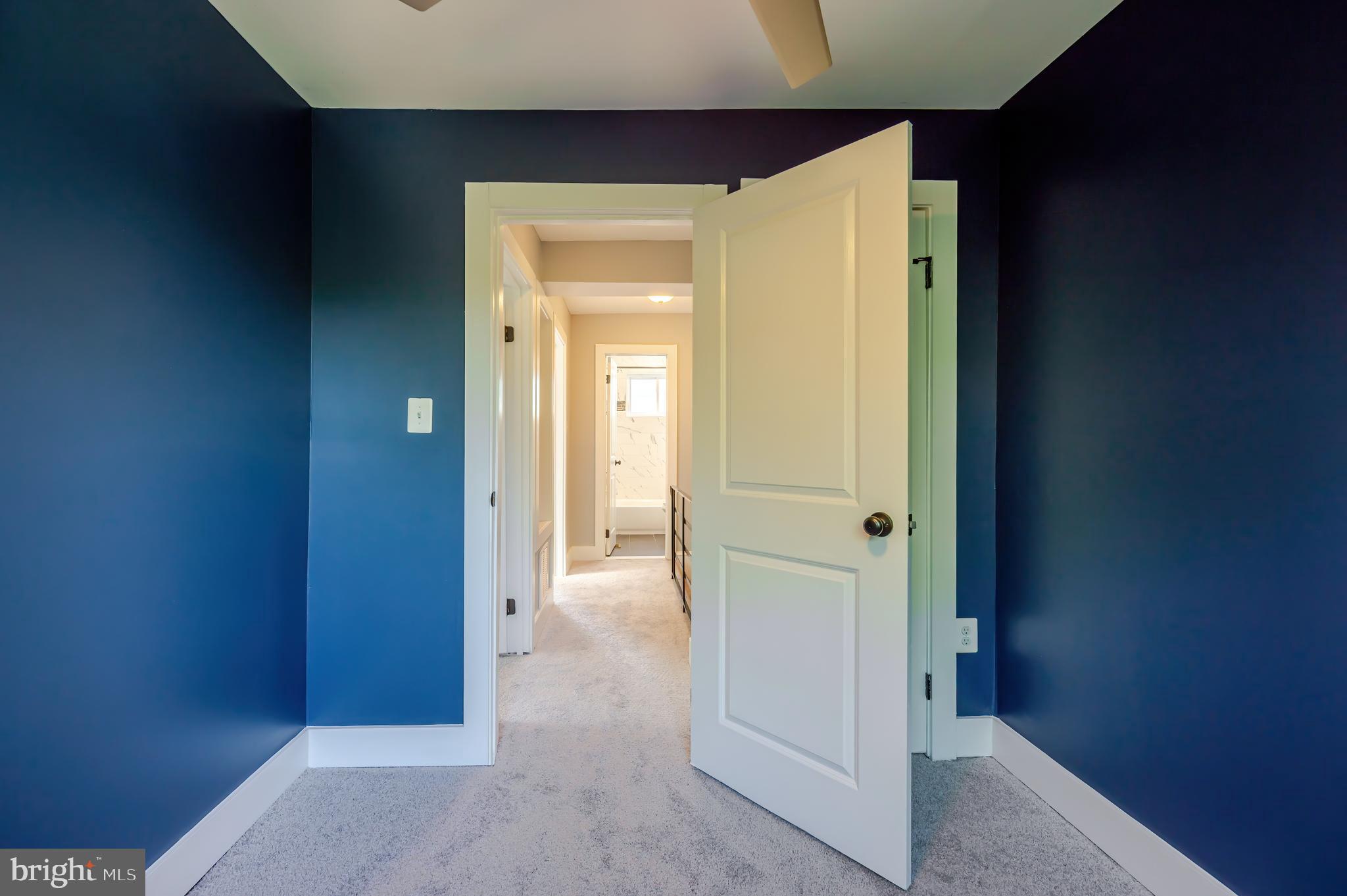 GLASSMANOR - Residential