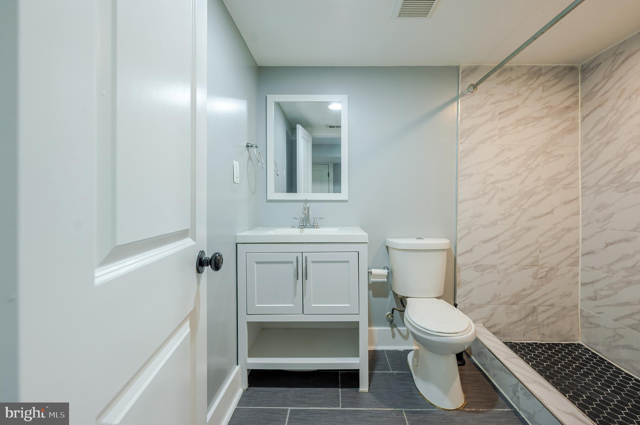 GLASSMANOR - Residential