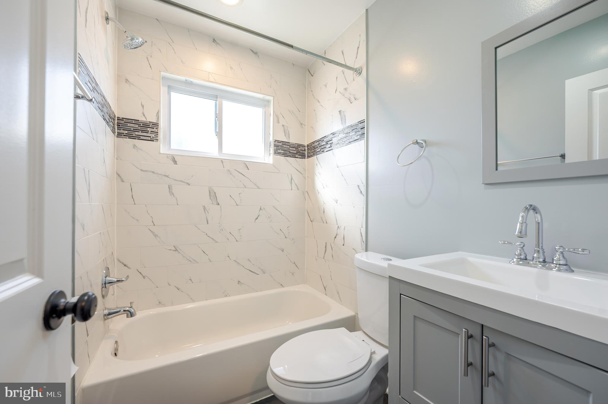 GLASSMANOR - Residential