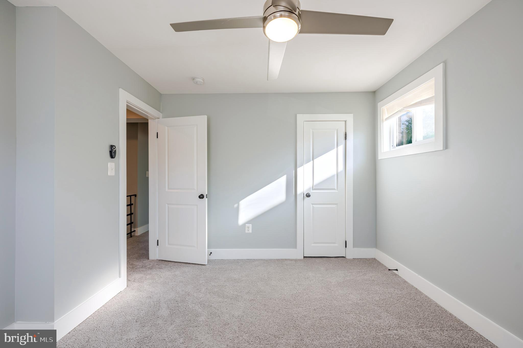 GLASSMANOR - Residential