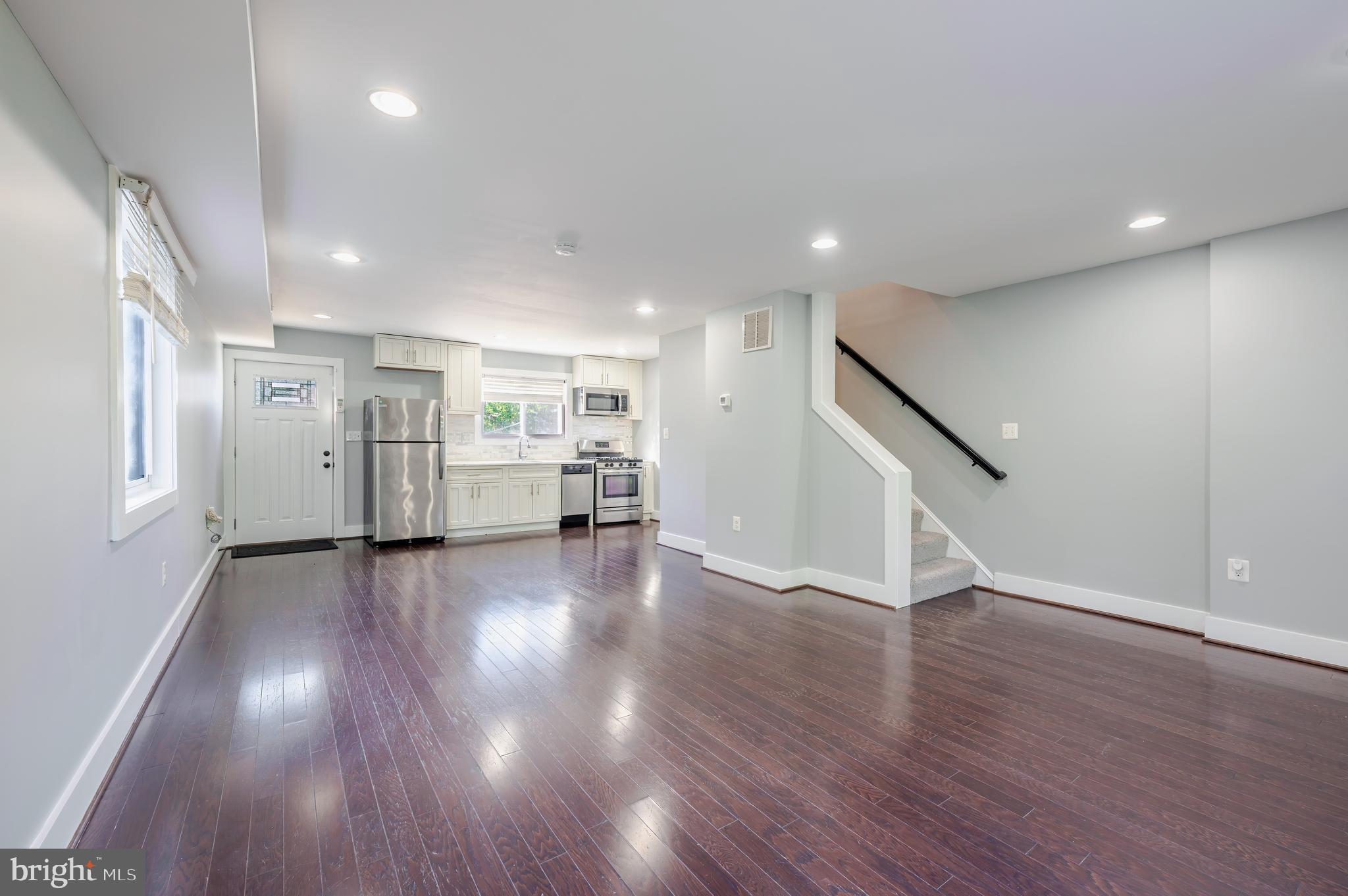 GLASSMANOR - Residential