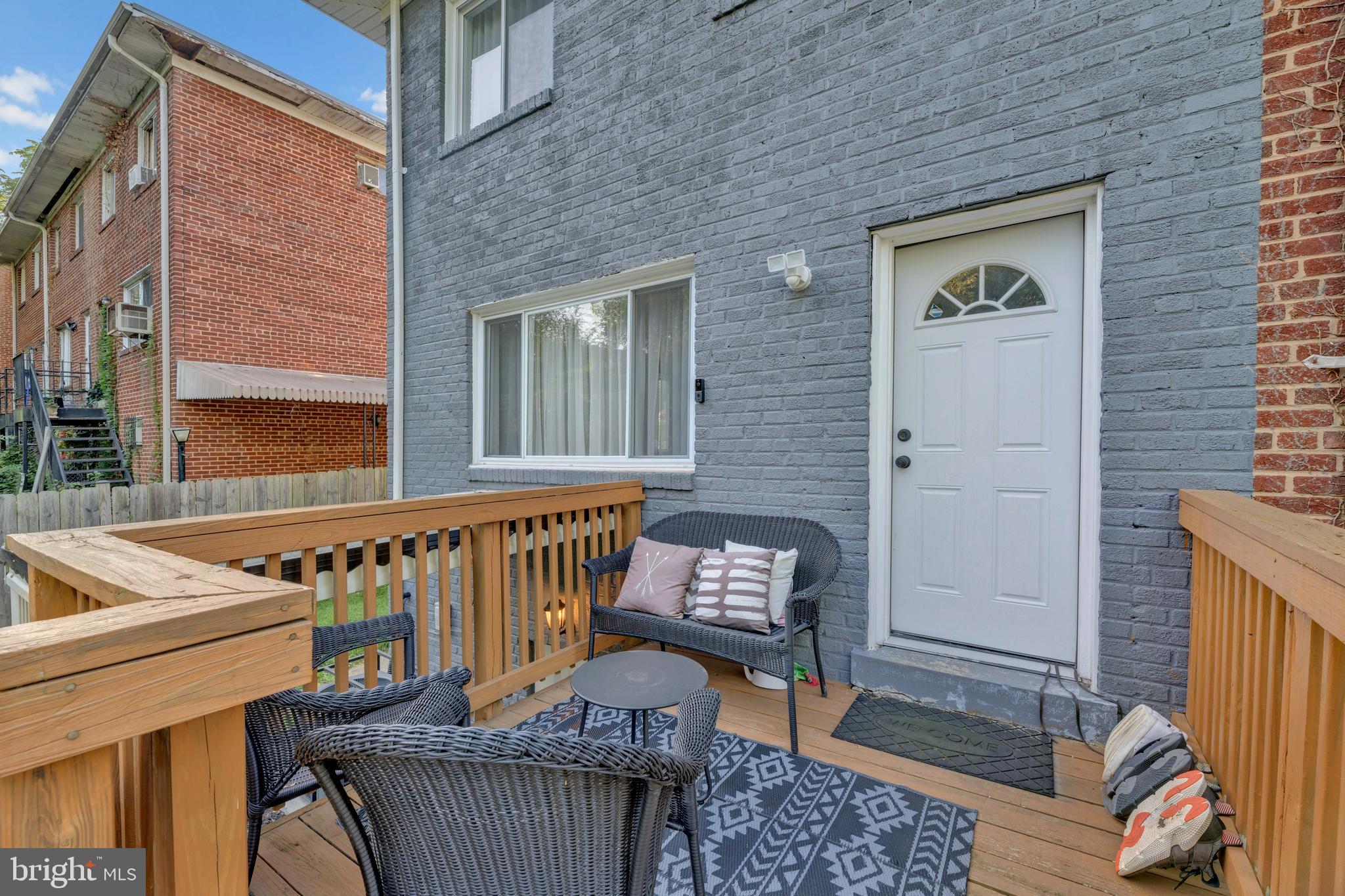 GLASSMANOR - Residential