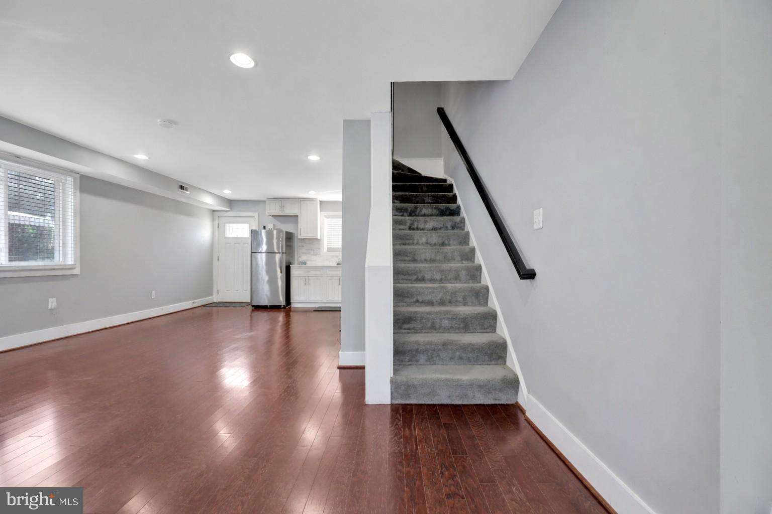 GLASSMANOR - Residential