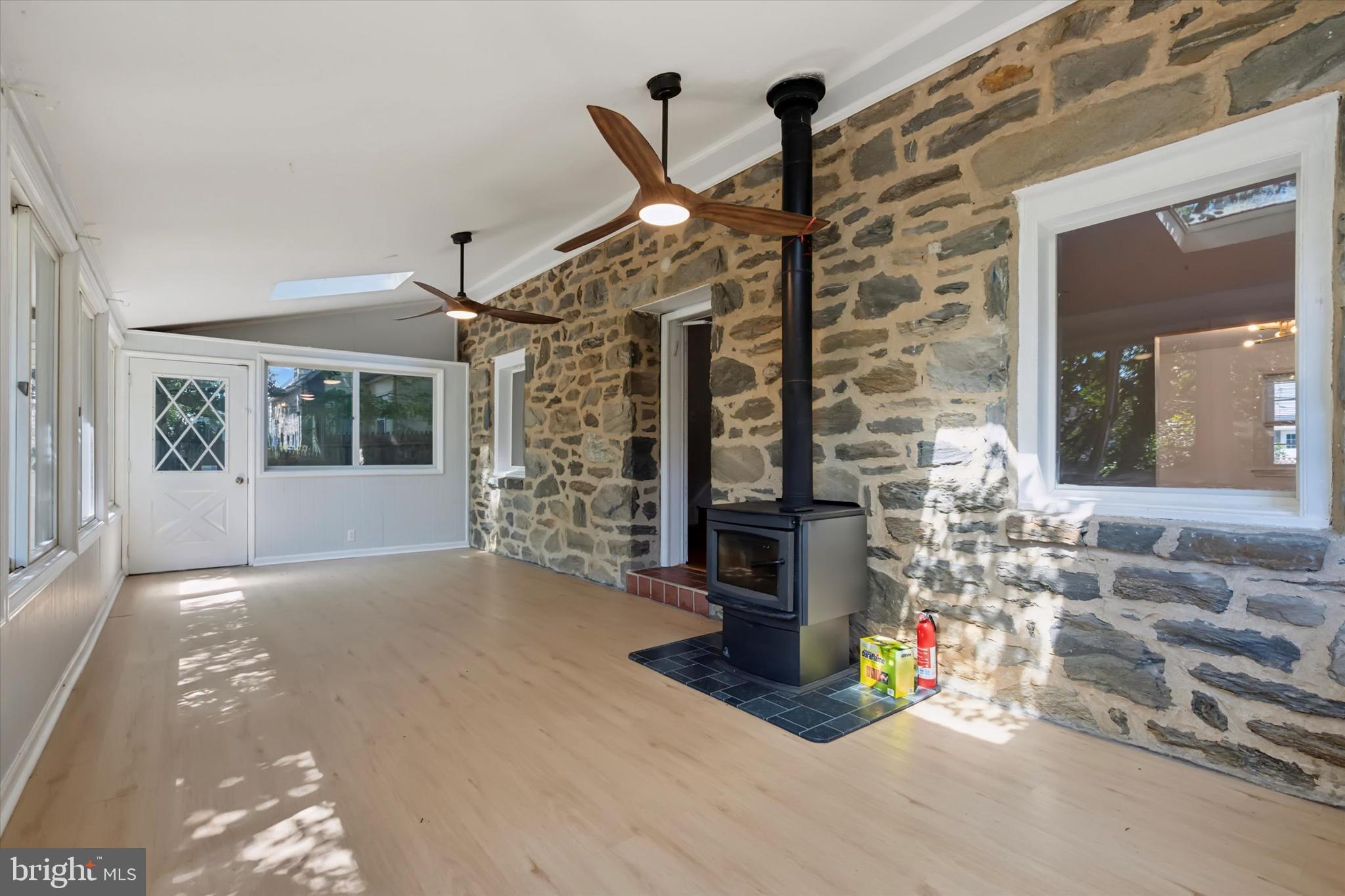 PENN WYNNE - Residential Lease