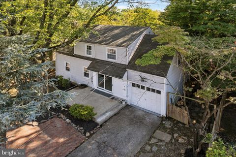 Photo of 433 Haverford Road, WYNNEWOOD, PA 19096 (MLS # PAMC2160888)