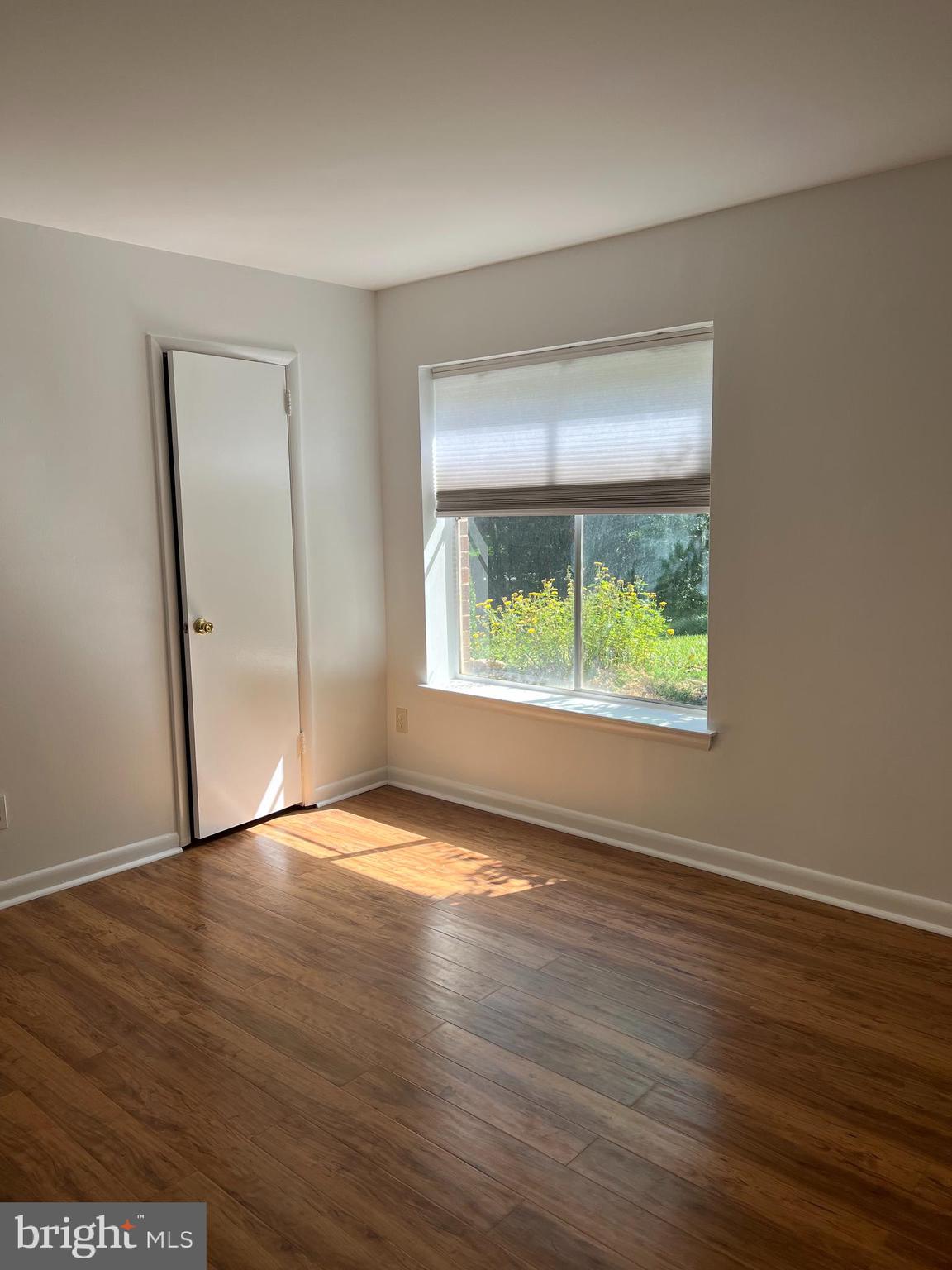 VANTAGE HILL - Residential Lease