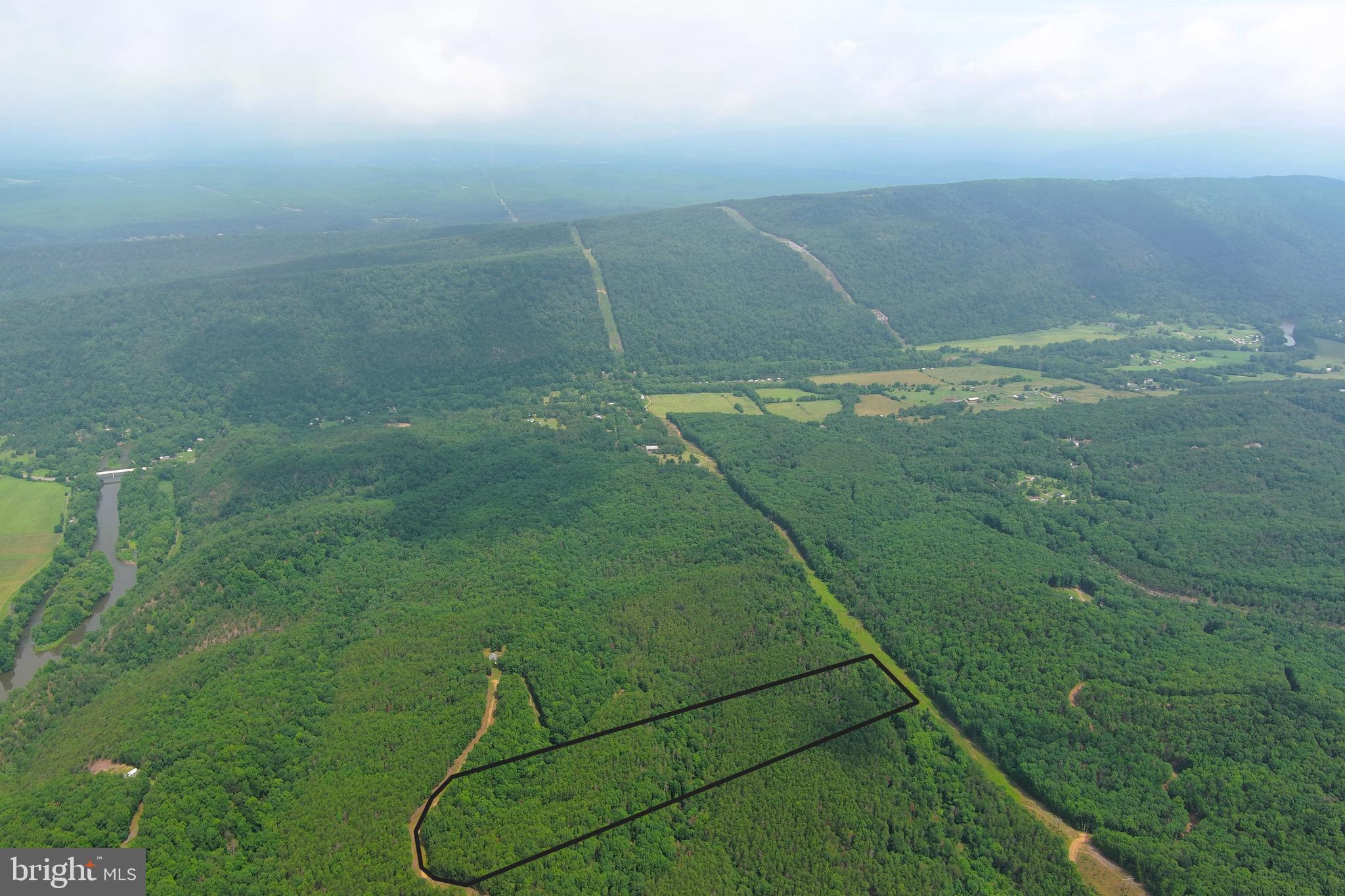 14 SHADOW KNOLLS