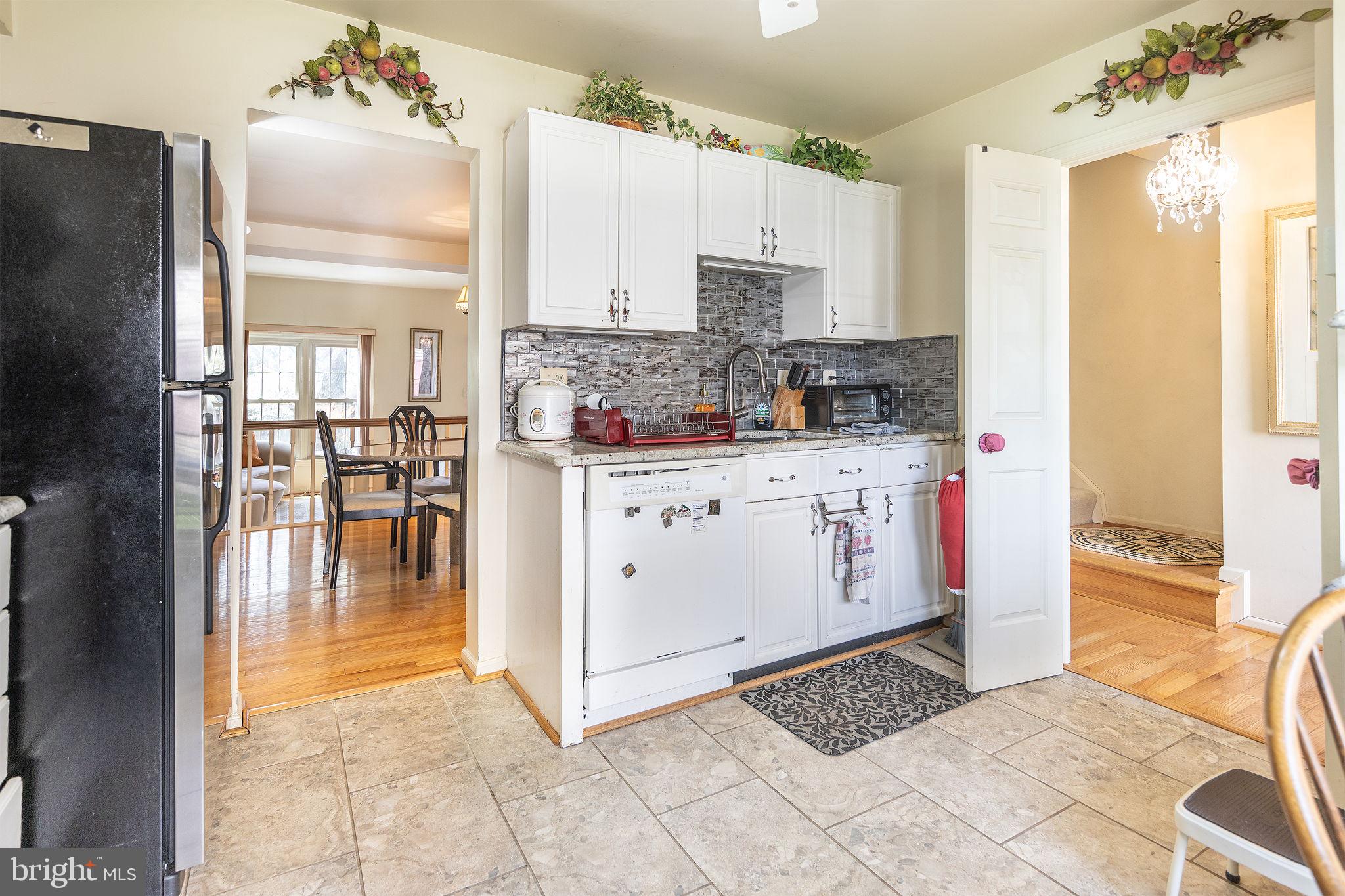 PINECREST - Residential Lease