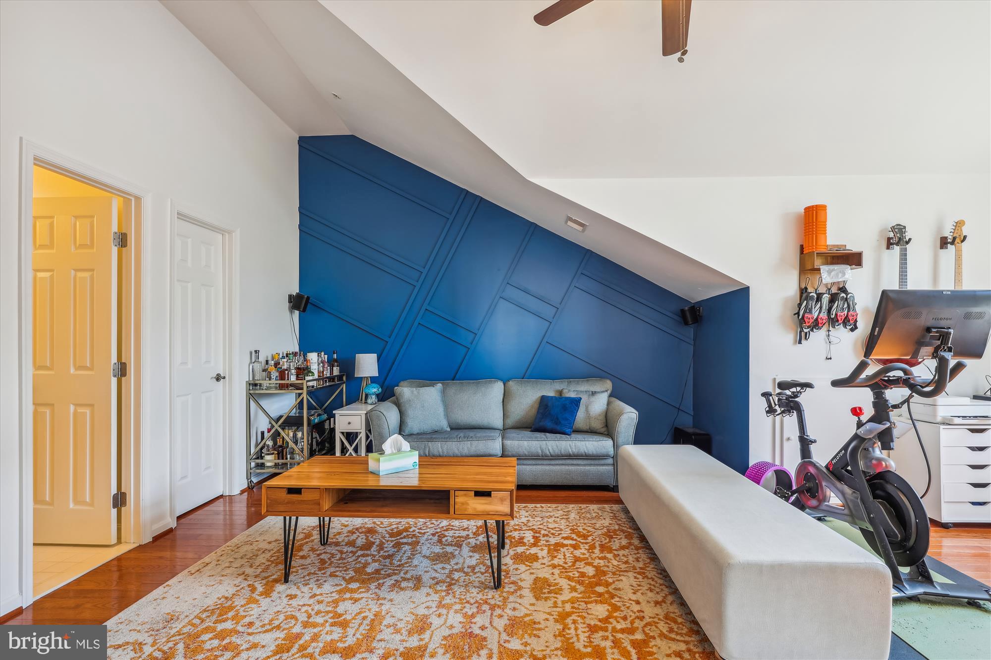 CAMERON STATION - Residential