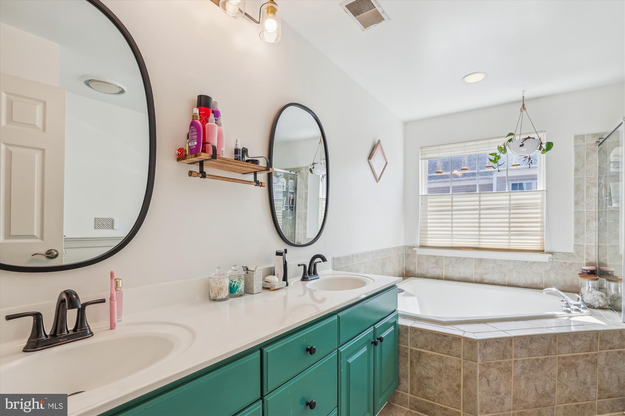 CAMERON STATION - Residential