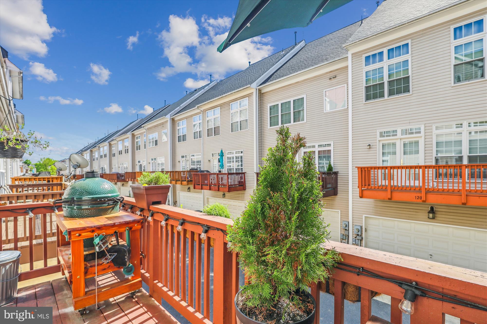 CAMERON STATION - Residential