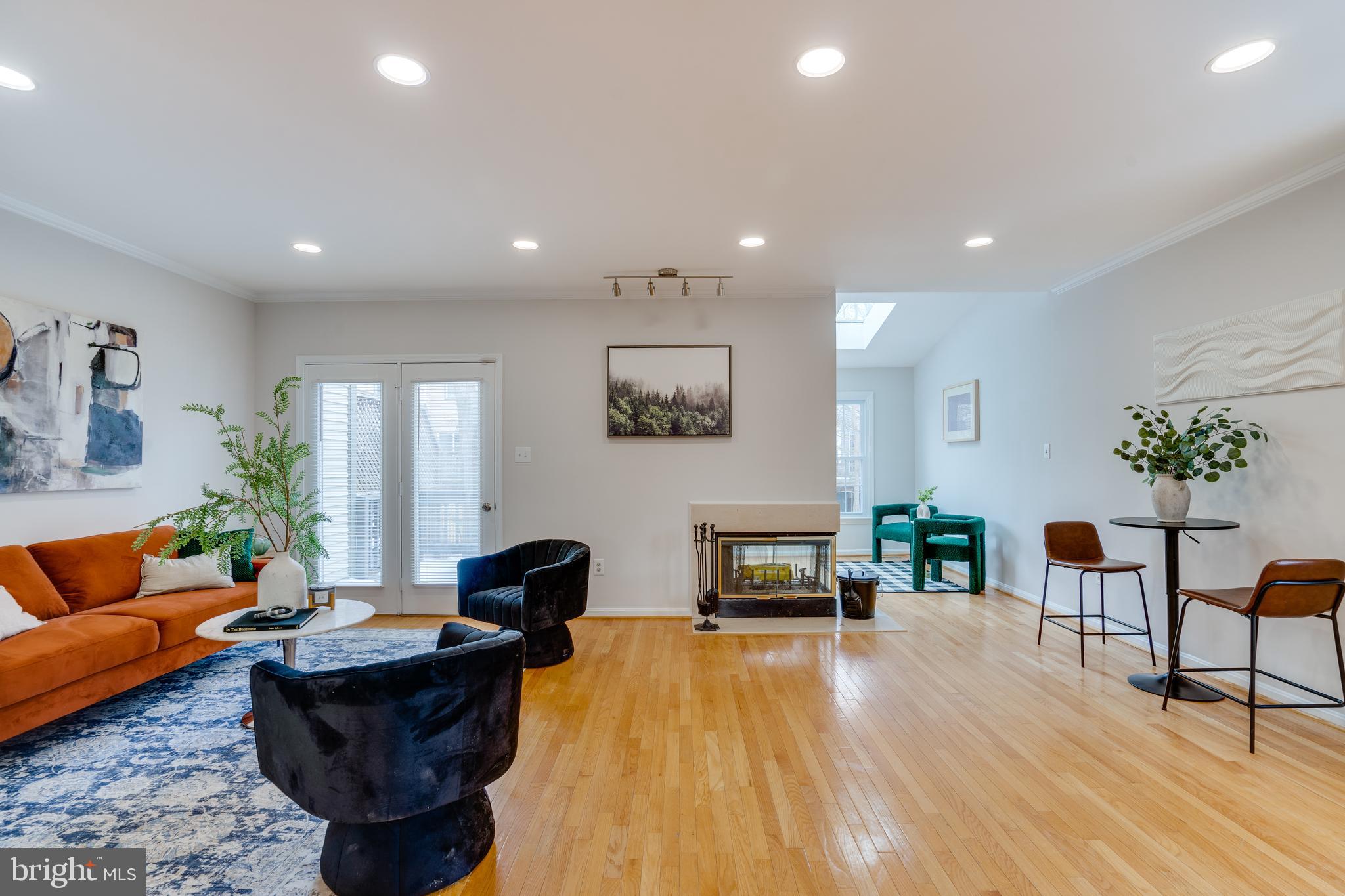 6390 ENGLISH IVY WAY