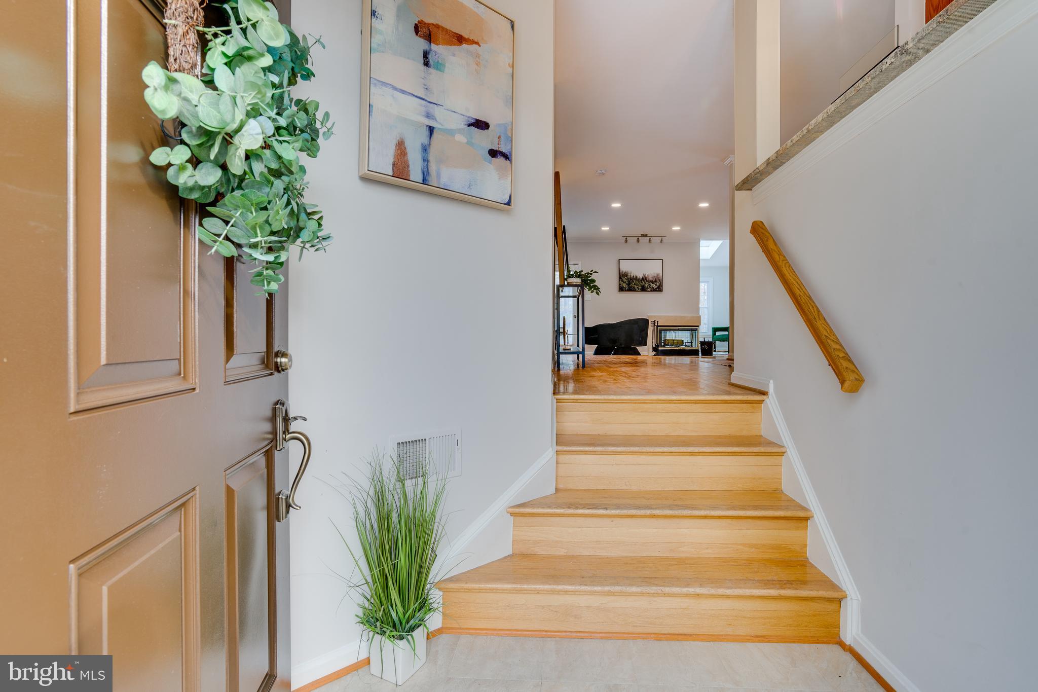 6390 ENGLISH IVY WAY