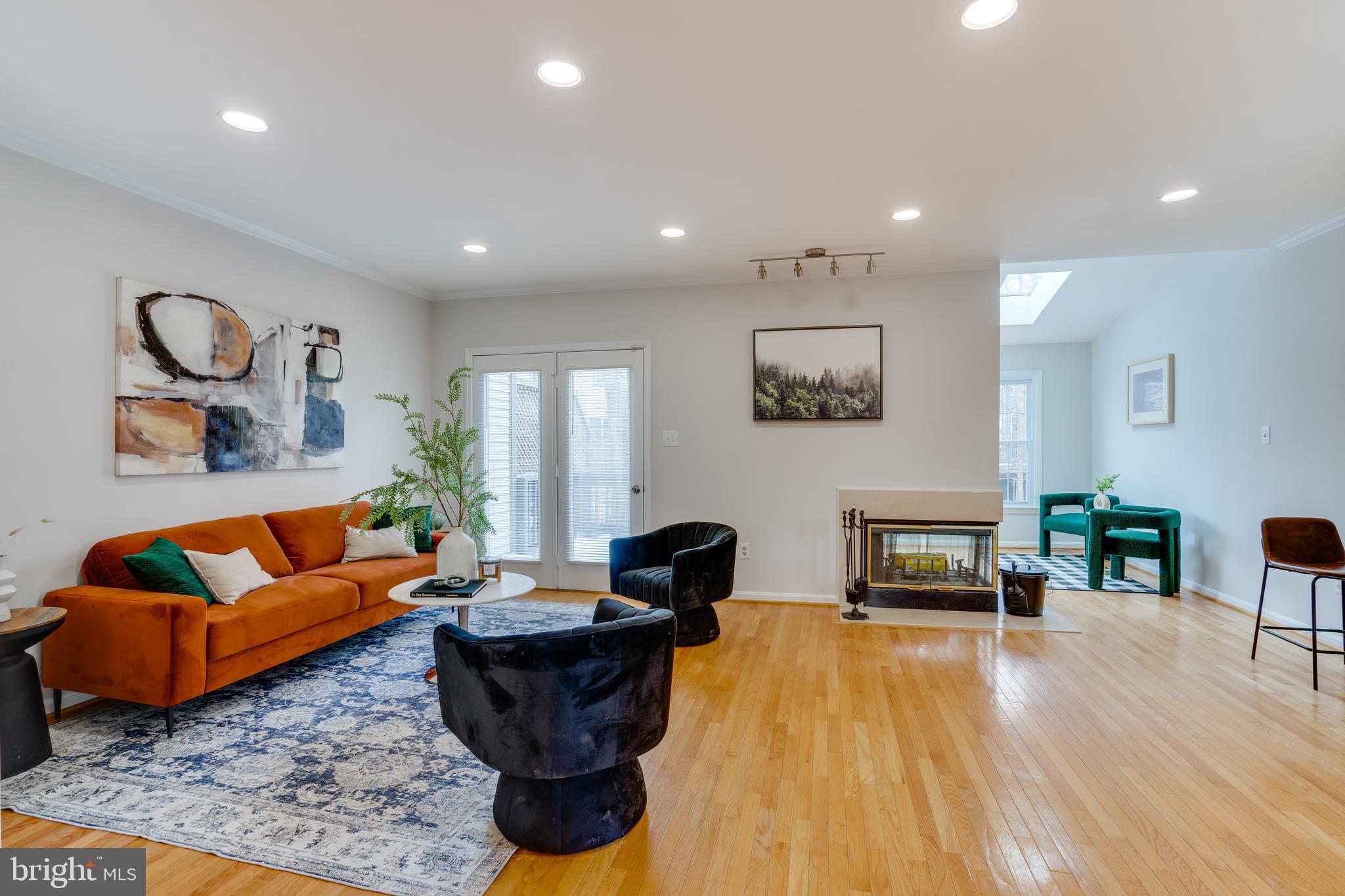 6390 ENGLISH IVY WAY