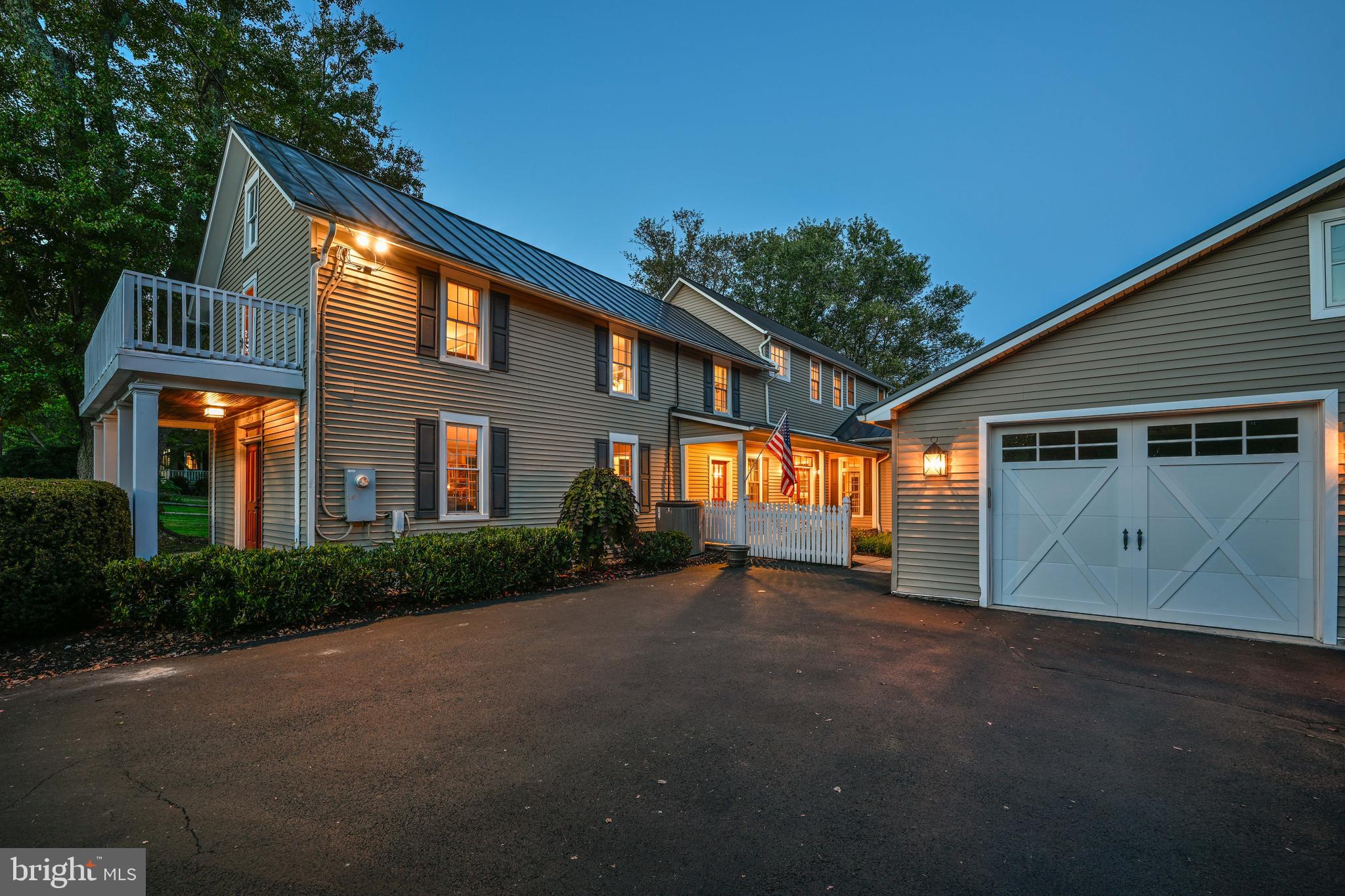 COACHMANS FIELD - Residential