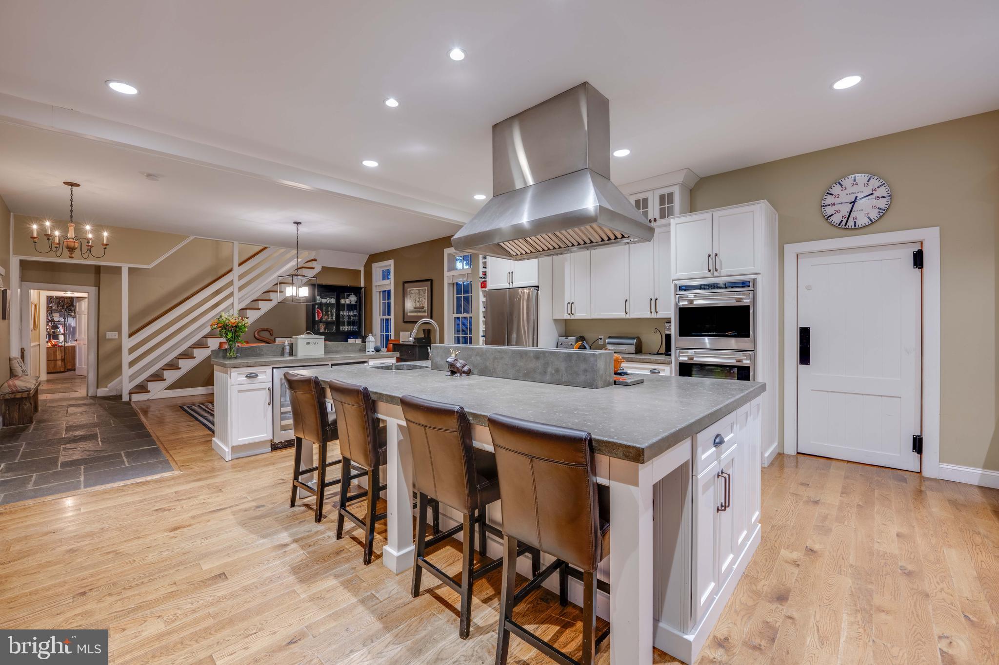 COACHMANS FIELD - Residential