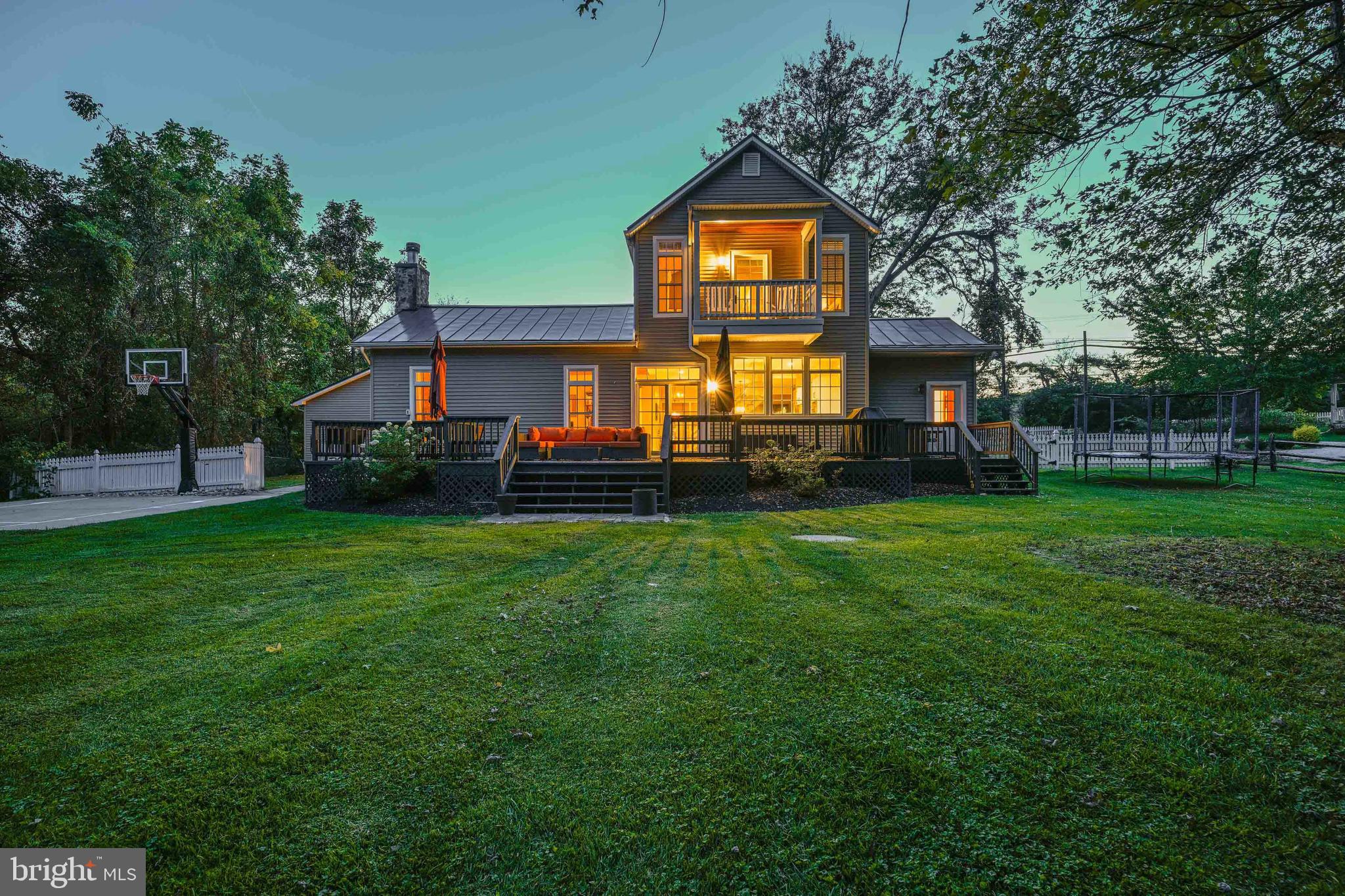 COACHMANS FIELD - Residential