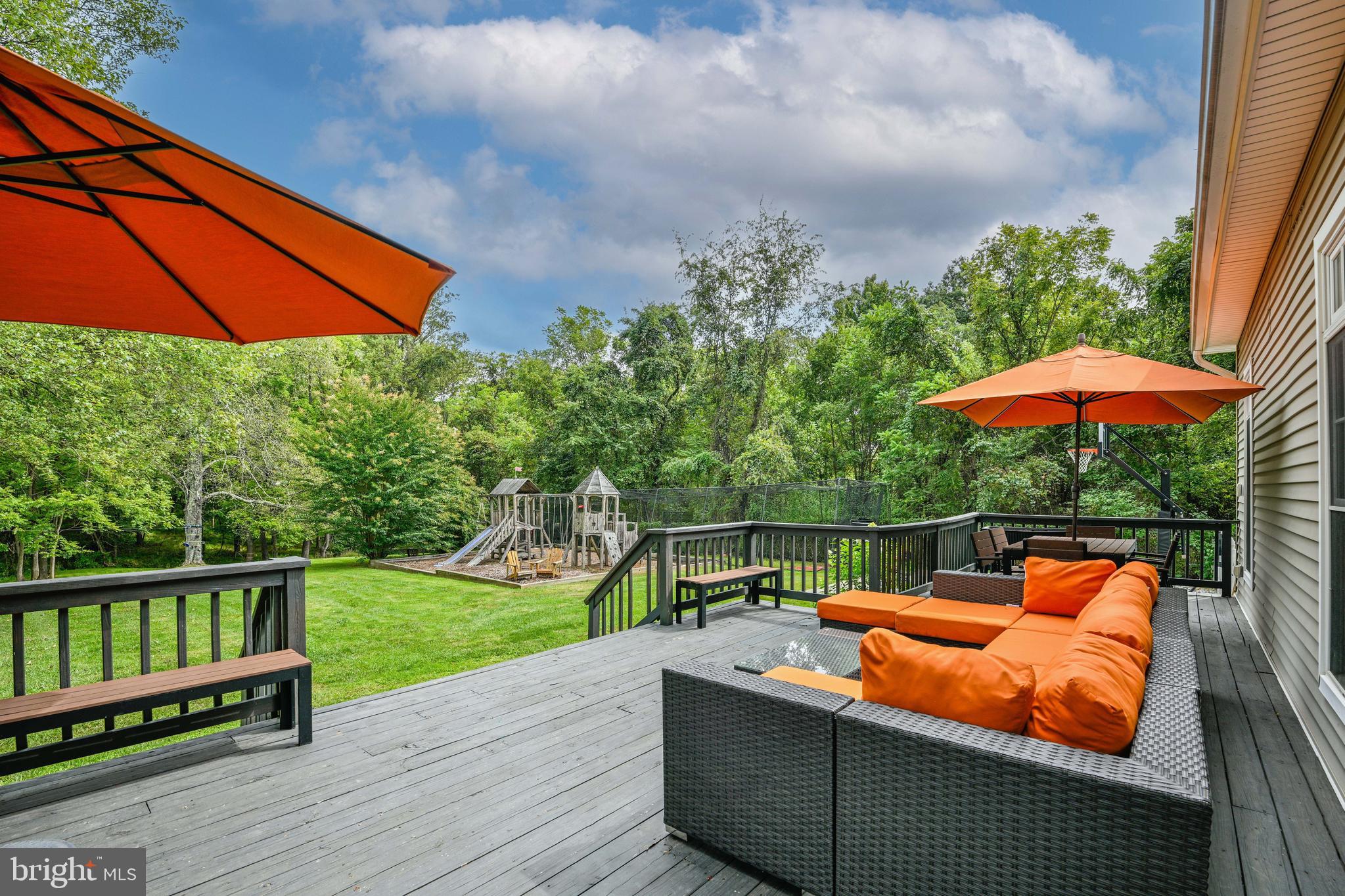 COACHMANS FIELD - Residential