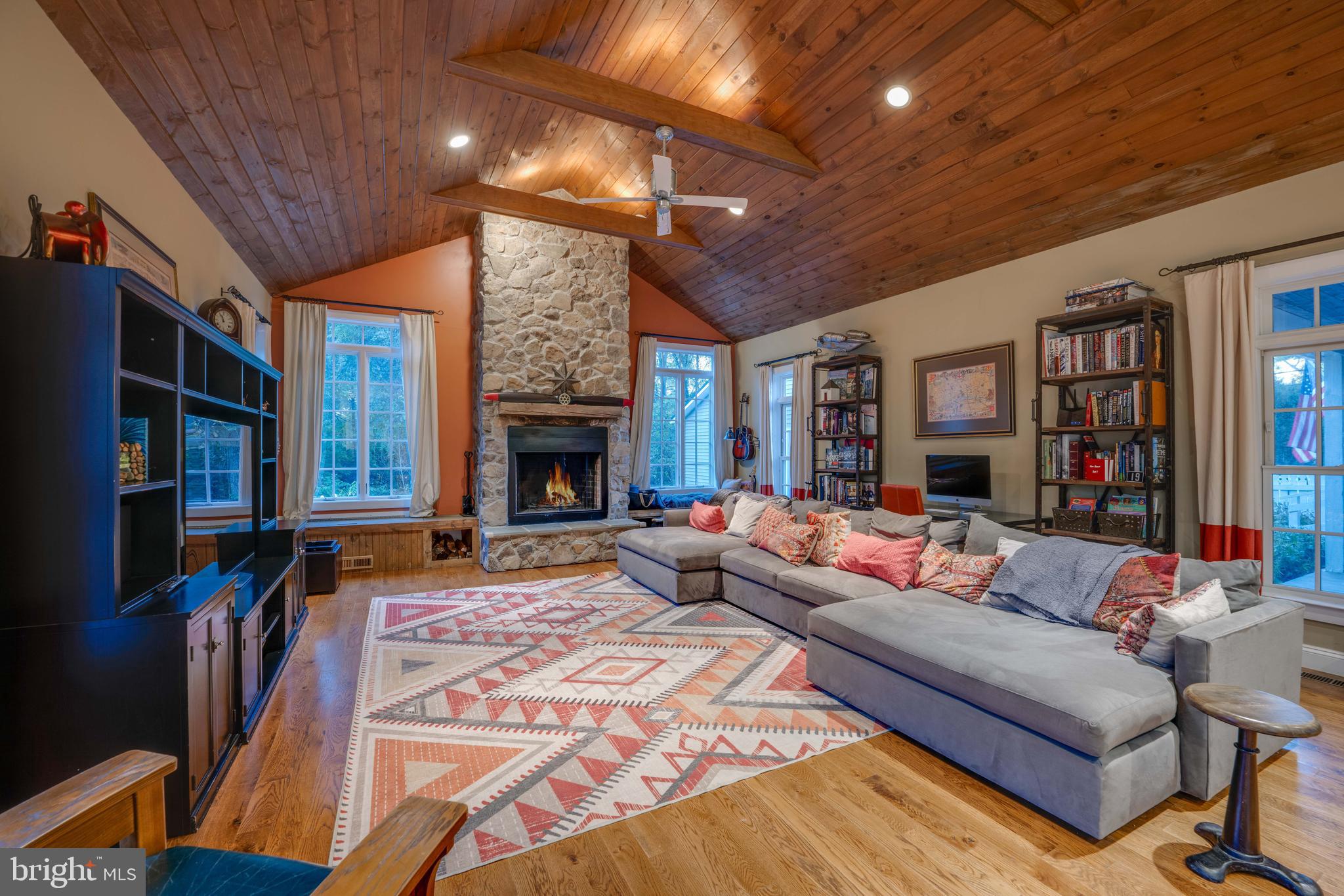 COACHMANS FIELD - Residential