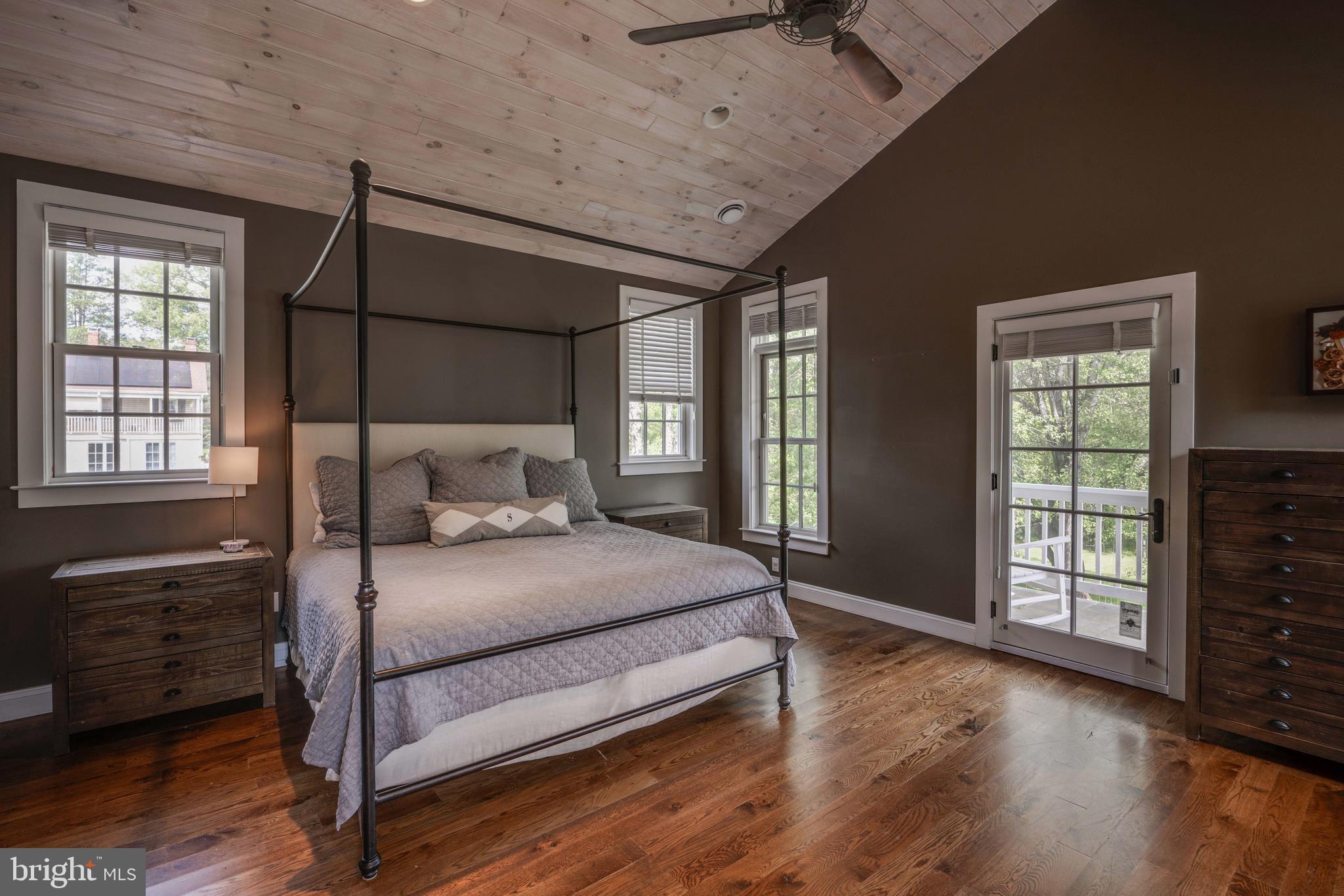 COACHMANS FIELD - Residential