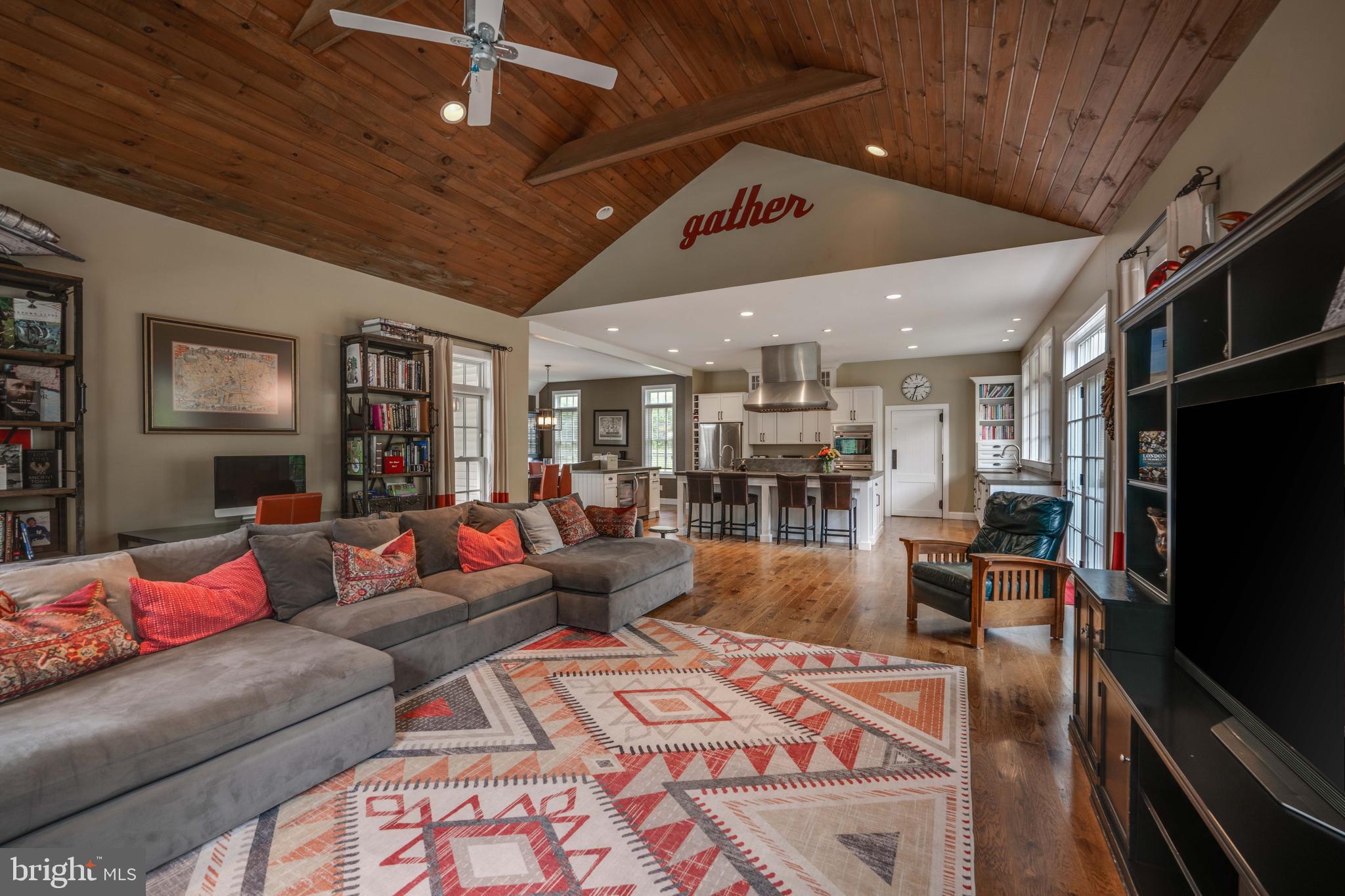 COACHMANS FIELD - Residential