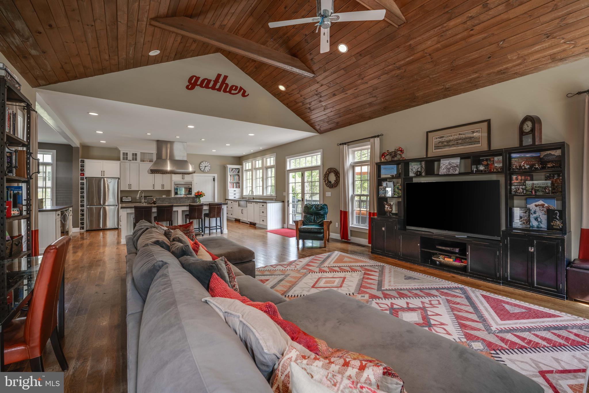 COACHMANS FIELD - Residential