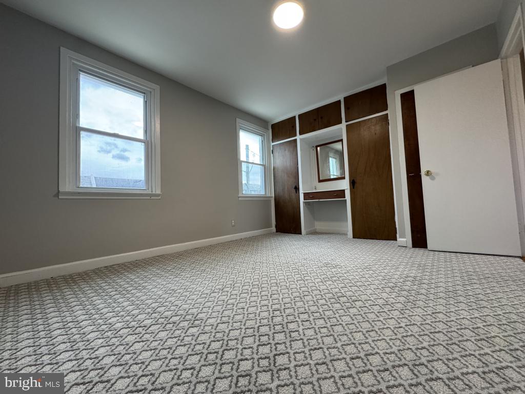 MAYFAIR - Residential