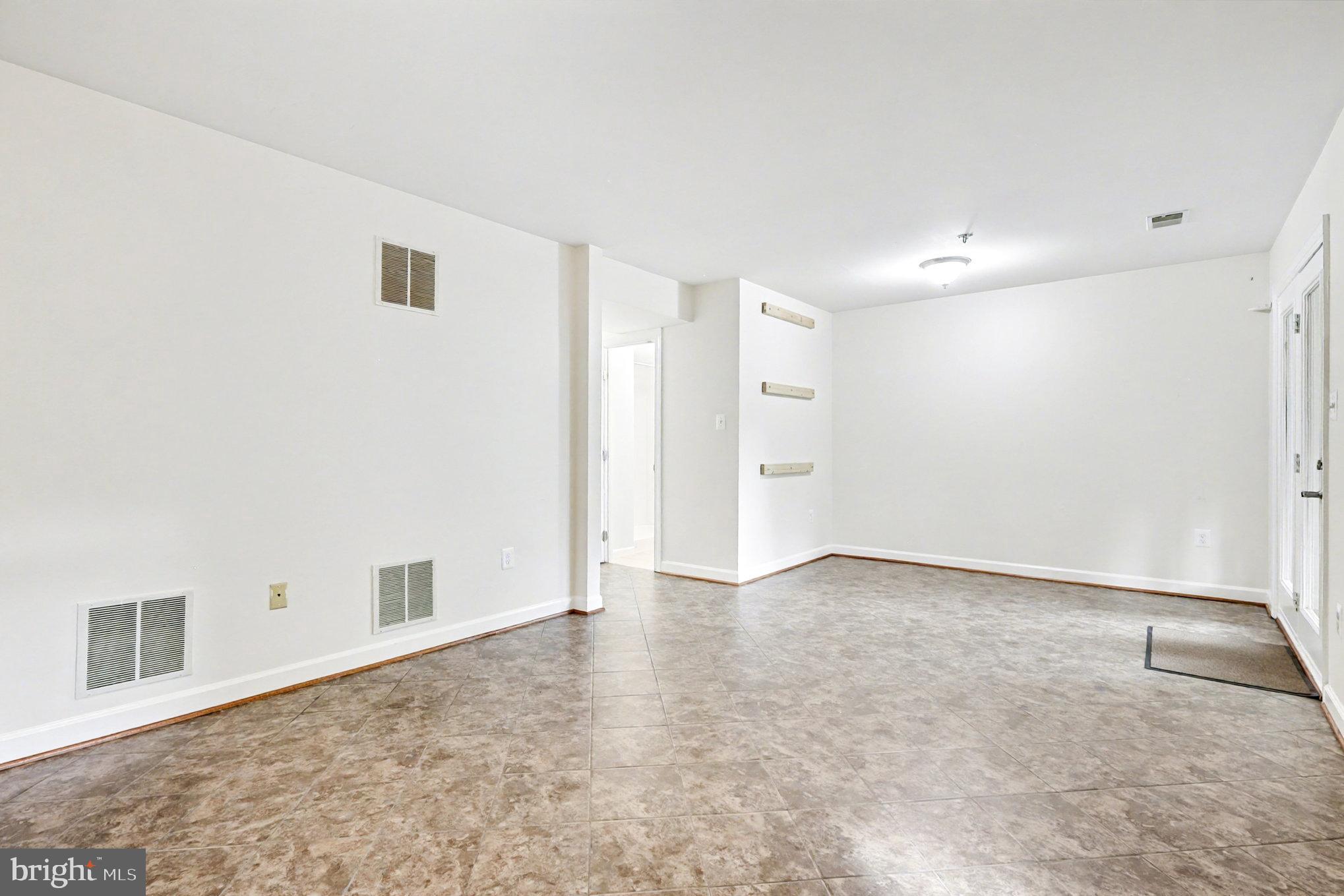 SULLY STATION - Residential