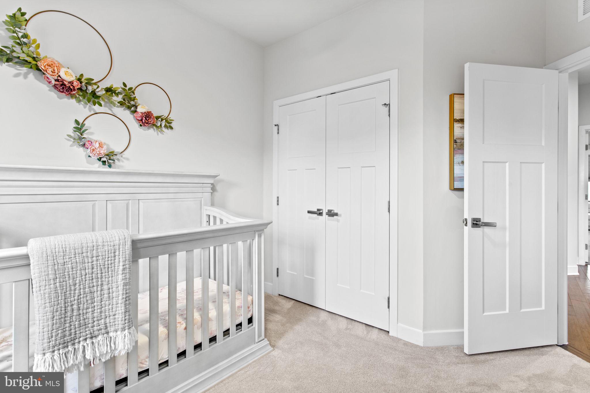 LAKE LINGANORE TOWN CENTER - Residential