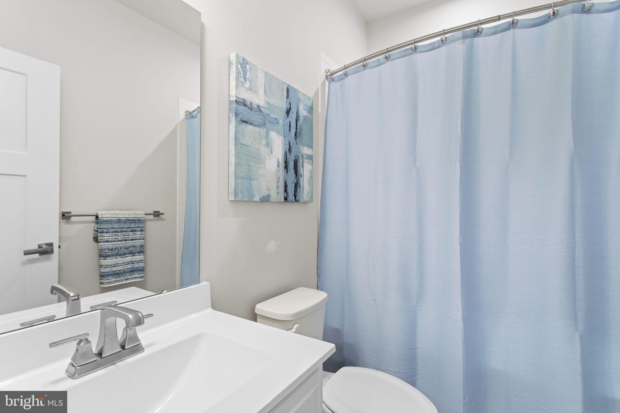 LAKE LINGANORE TOWN CENTER - Residential