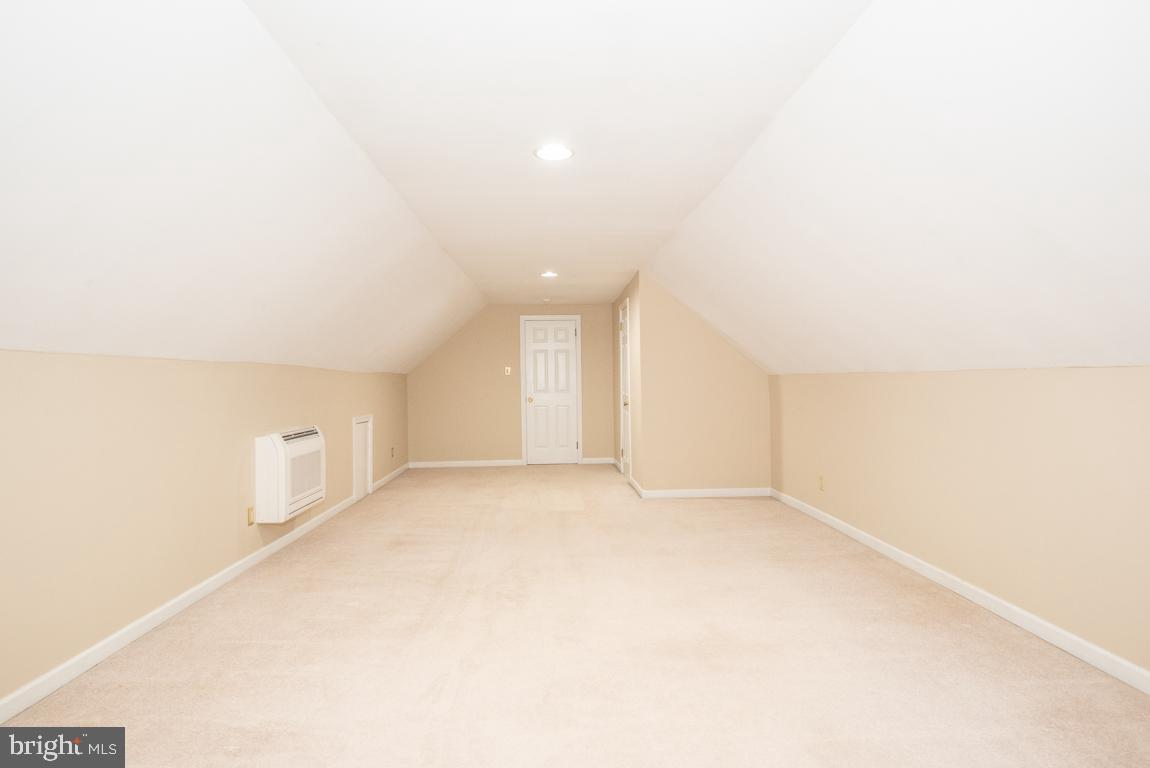 EAST PETERSBURG - Residential