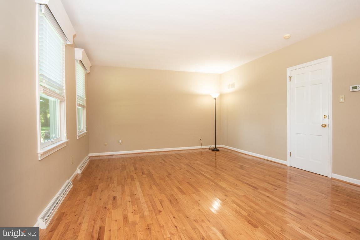 EAST PETERSBURG - Residential